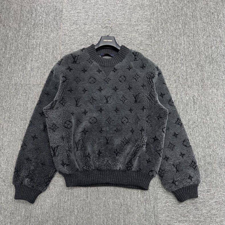Louis Vuitton Louis Vuitton Fur integrated sweater Size US M / EU 48-50 / 2 - 1 Thumbnail