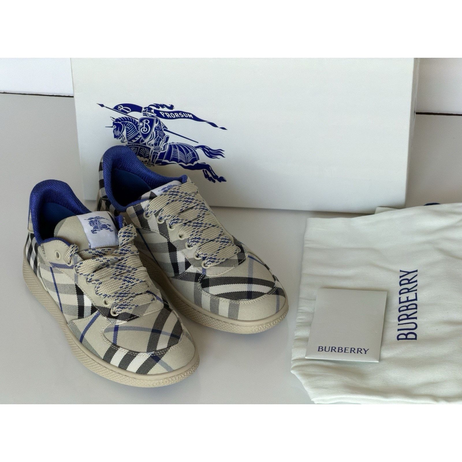 Burberry Burberry Women's Lichen IP Check Sneakers 9 US 8095373 Size US 9 / IT 39 - 17 Thumbnail
