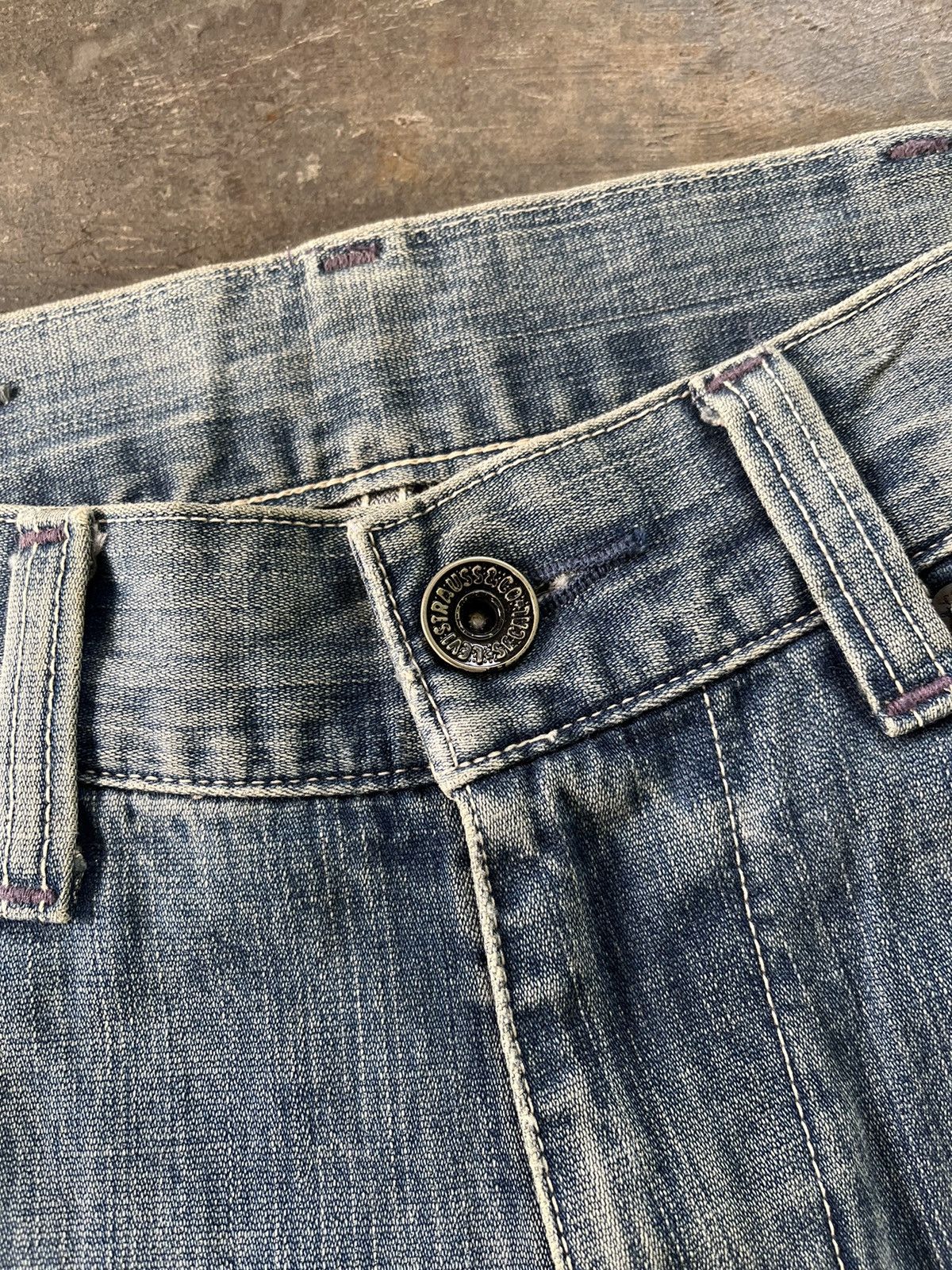 Levi's × Vintage Vintage Distressed Levis Workwear Size US 34 / EU 50 - 14 Thumbnail