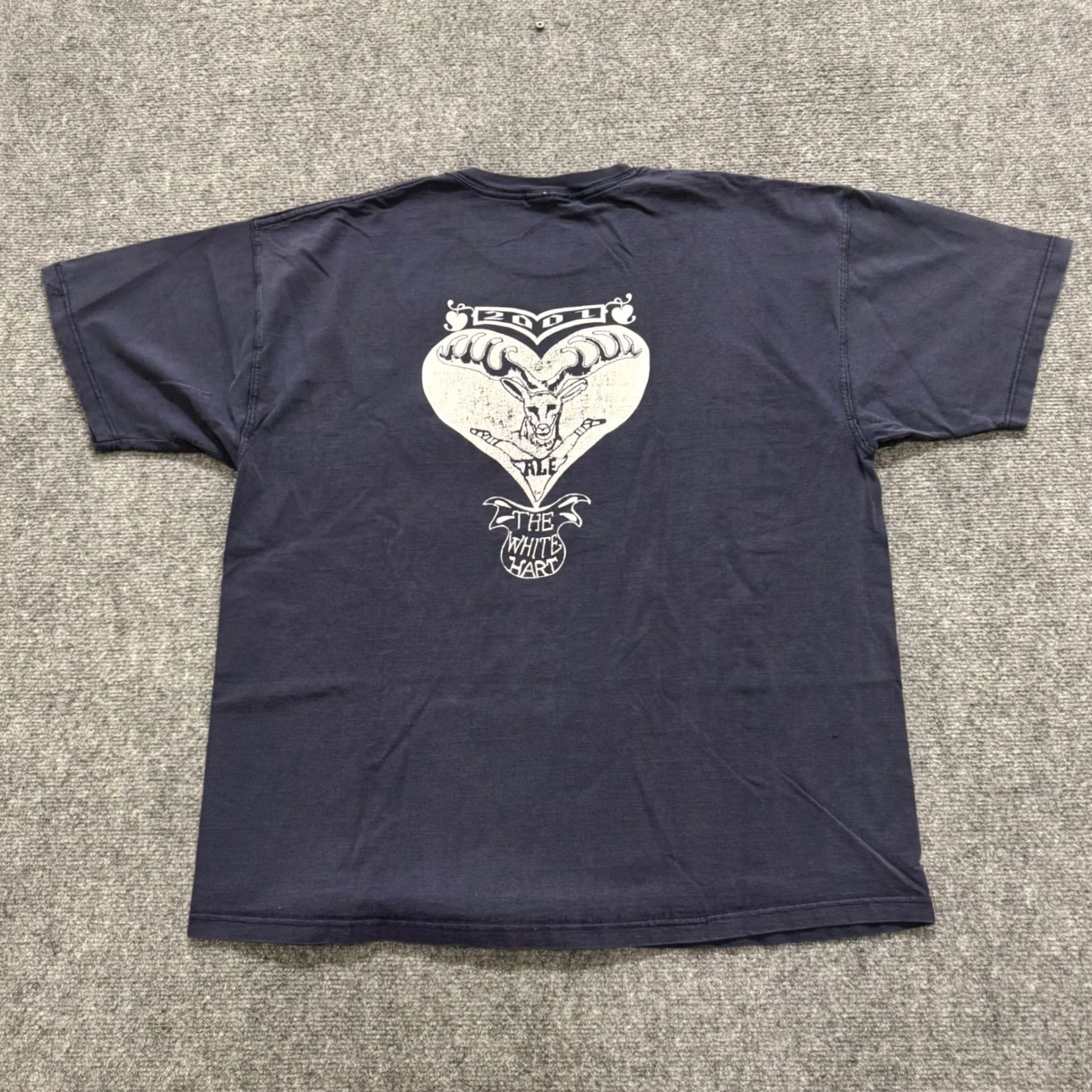 Vintage VINTAGE The White Hart Brewery T-shirt Mens XL Navy Blue Faded 90s Shirt Mens XL Navy Blue 90s Size US XL / EU 56 / 4 - 3 Thumbnail