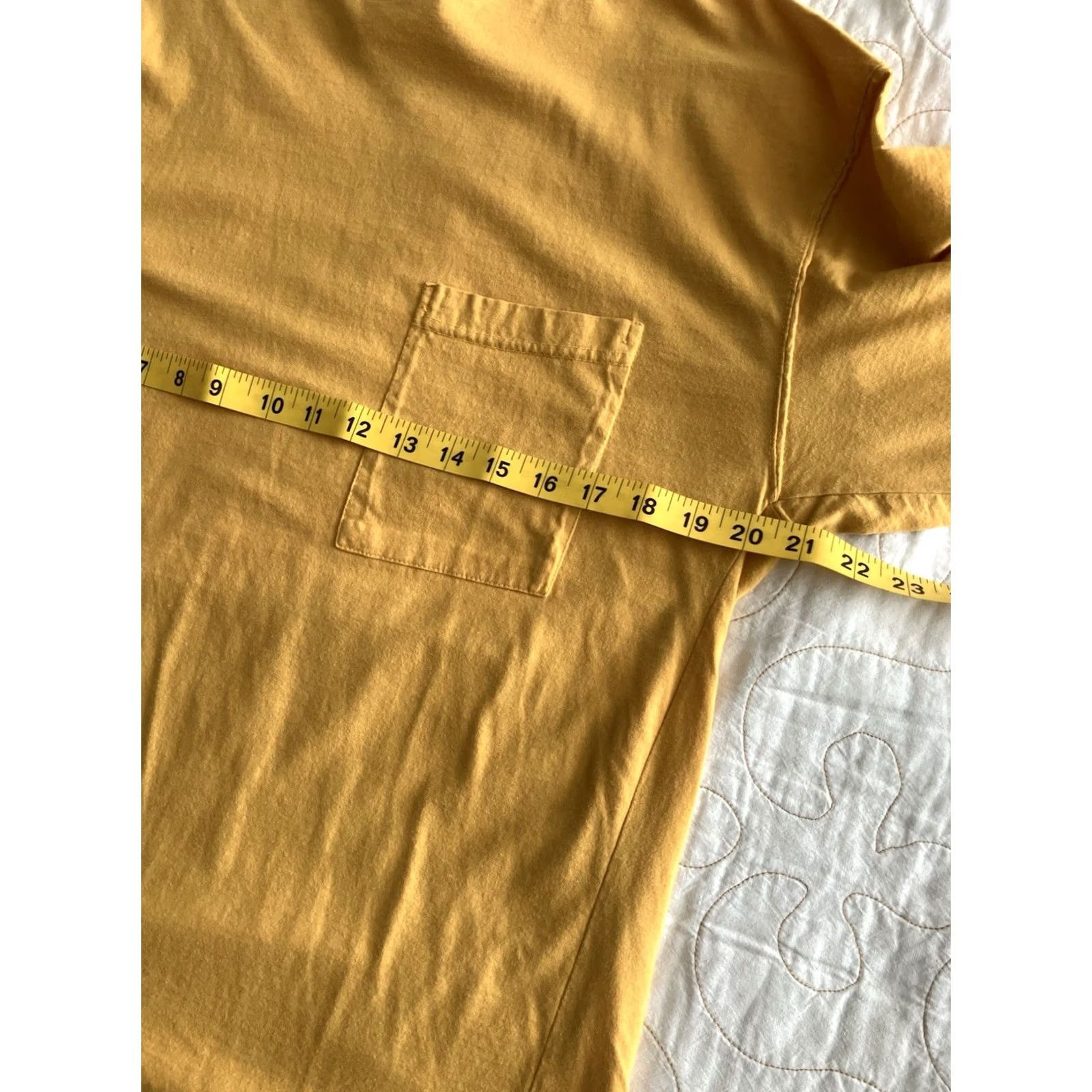 Vintage VINTAGE Tarazzia Sports Blank Pocket Tee T Shirt Unisex Adults L Yellow 90s Beach Tropical Cotton Jersey Crew Neck Short Sleeve Size US L / EU 52-54 / 3 - 4 Thumbnail