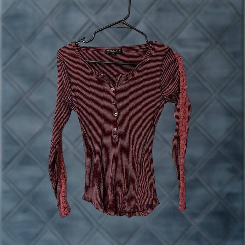 Sanctuary Anthropologie Sanctuary Sweater Womens XS, Henley Scoop Neck Bold Stripe Red Size XS / US 0-2 / IT 36-38 - 1 Thumbnail