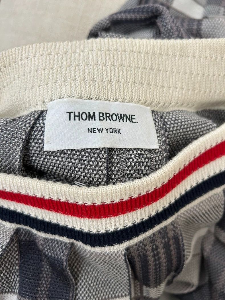 Thom Browne Thom Browne Classic ladies skirt short in front and long i Size 25" / US 0 / IT 36 - 5 Thumbnail