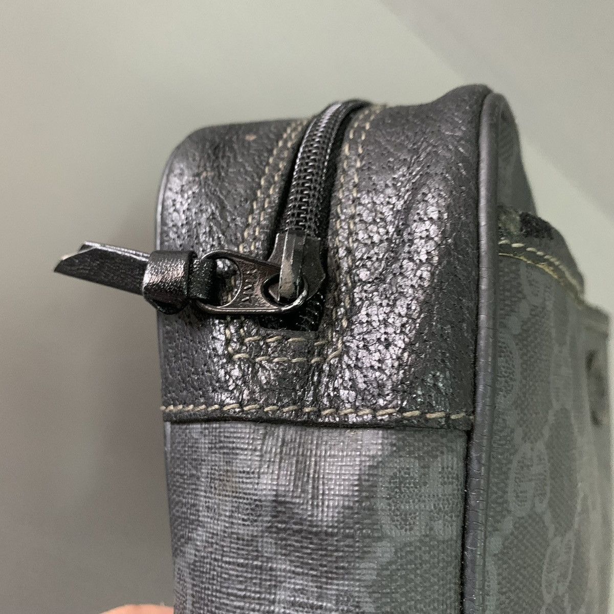 Gucci Gucci Black Monogram Vintage Clutch Bag Size ONE SIZE - 5 Thumbnail