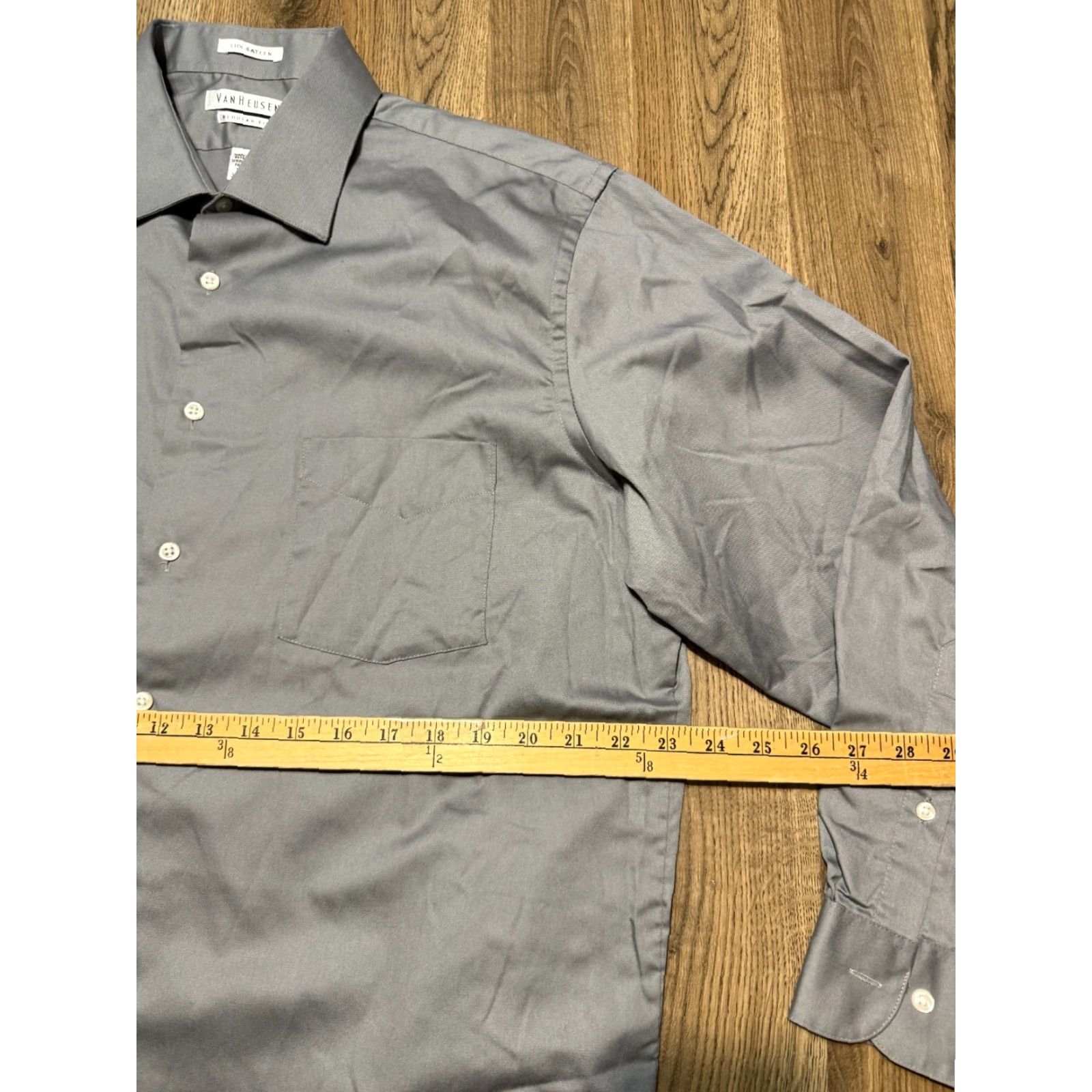 Van Heusen Van Heusen Shirt 17 32/33 Gray Button Up Regular Fit Lux Sateen Cotton Classic Mens Size US L / EU 52-54 / 3 - 7 Thumbnail