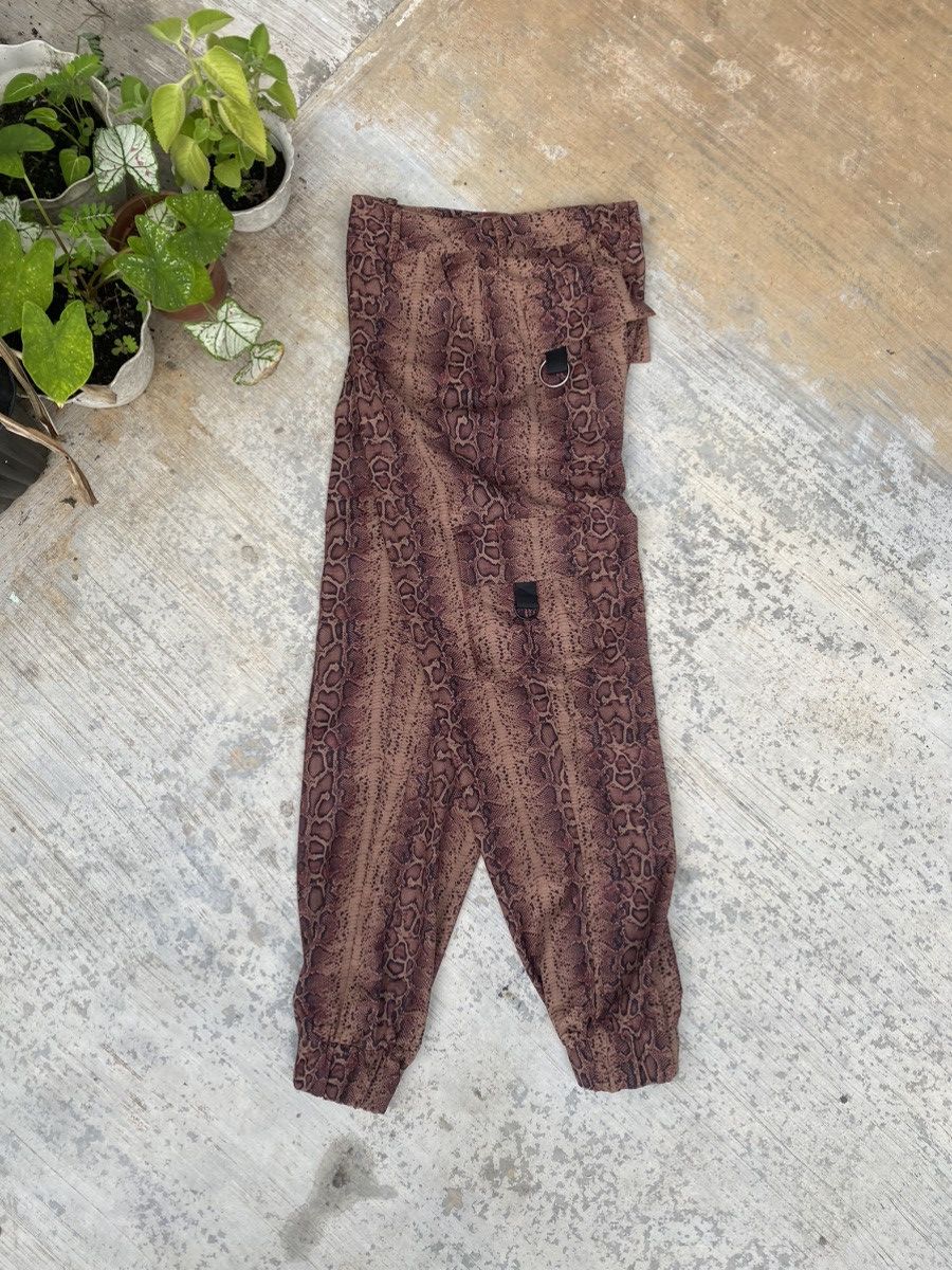 NANA JUDY Nana Judy Snake Skin Cargo Pants Size US 29 - 7 Thumbnail