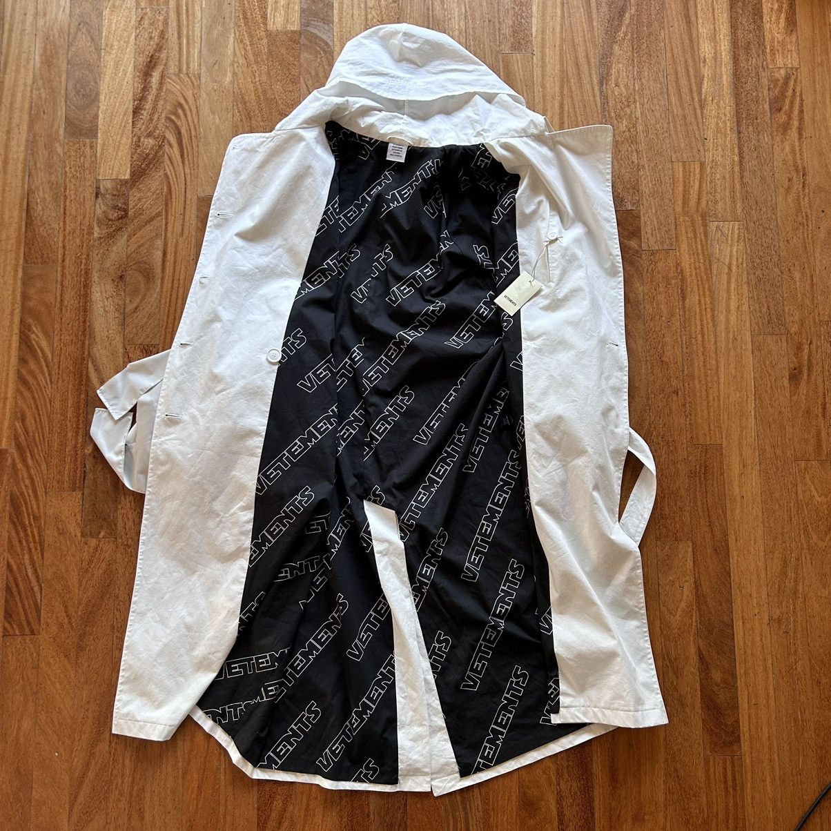 Vetements Vetements SS18 grocery bag coat Size S / US 4 / IT 40 - 2 Thumbnail