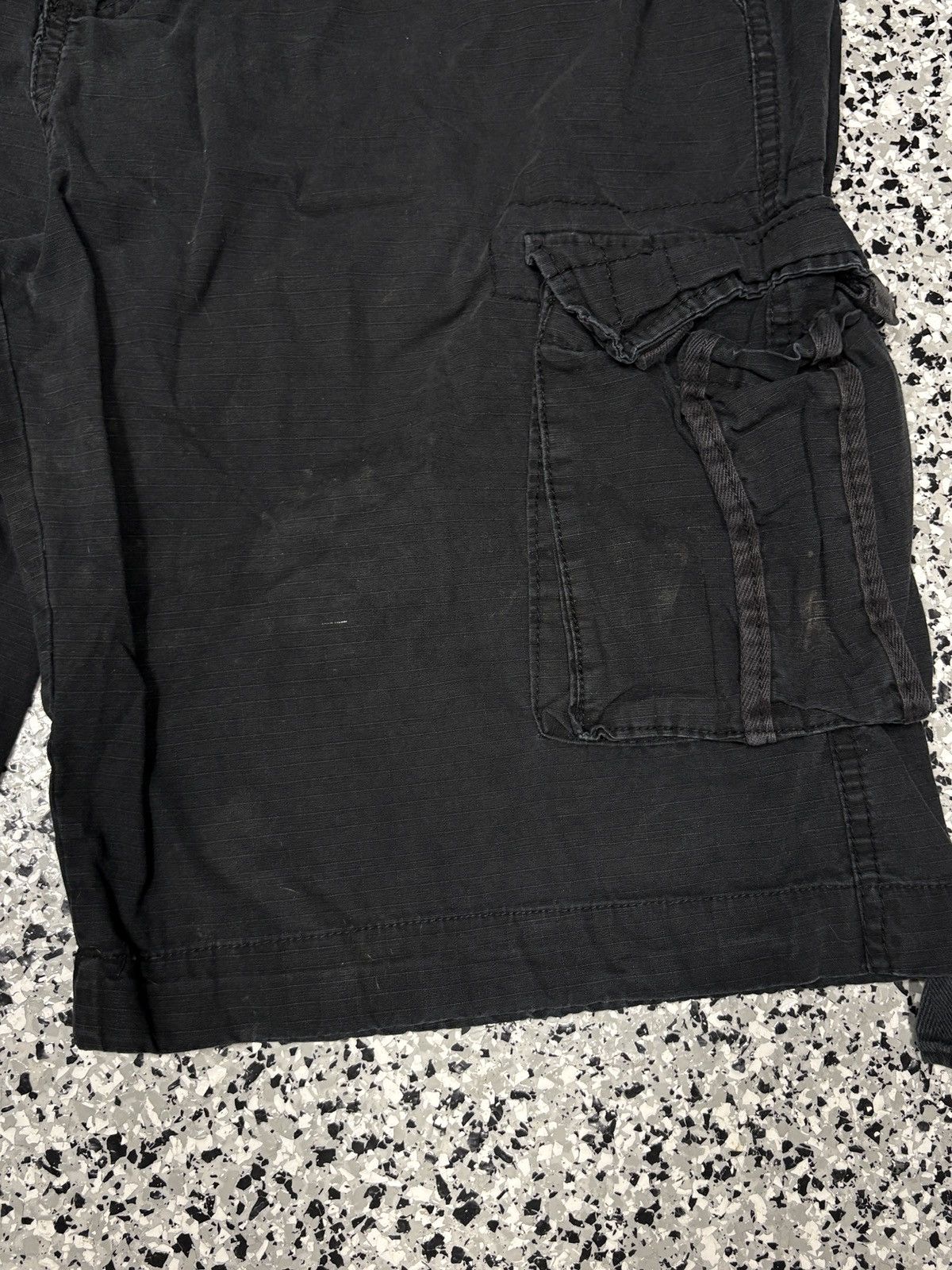 Ecko Unltd. 2000s Ecko Untld. Black Cargo Baggy Fit Shorts Size 36 Size US 36 / EU 52 - 8 Thumbnail