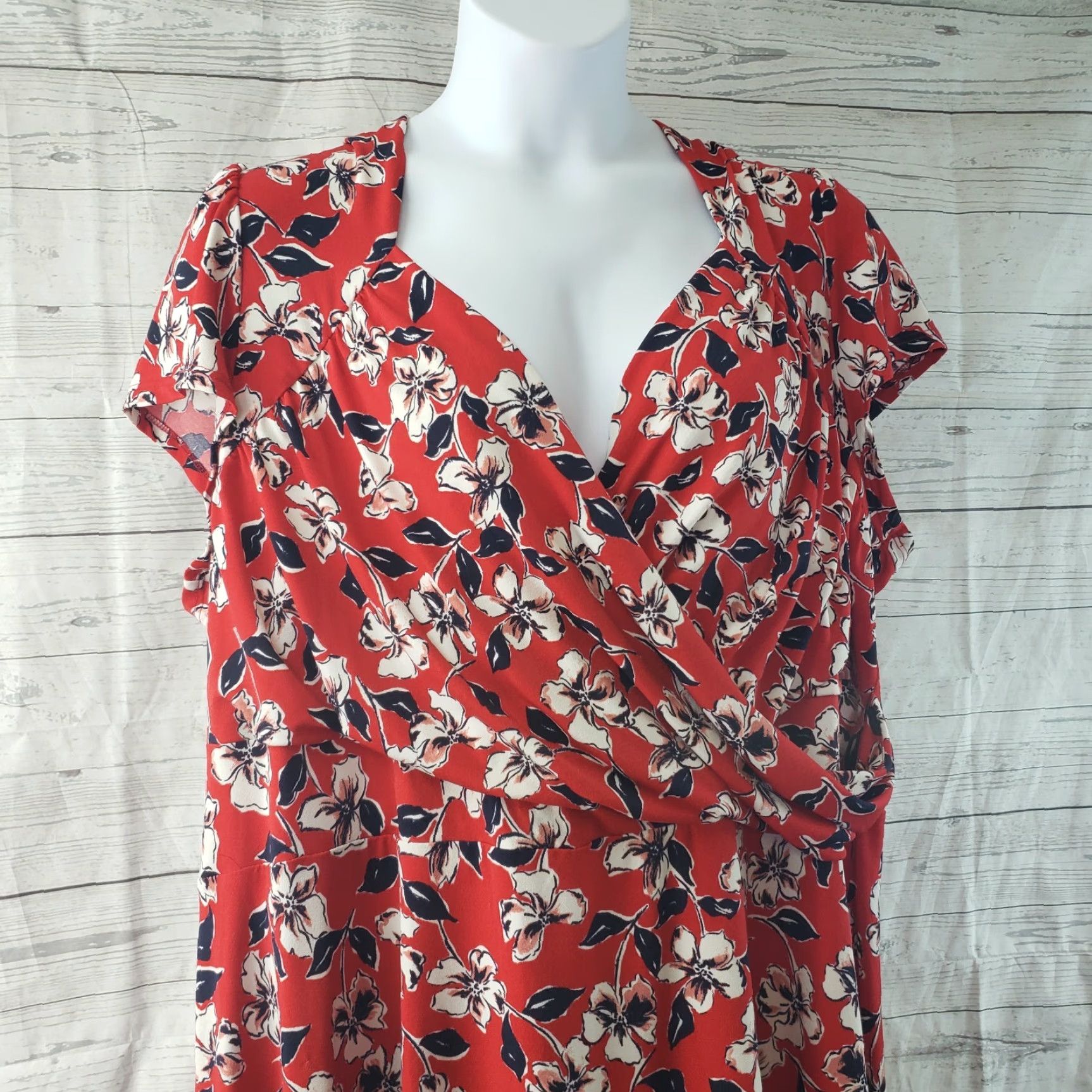 Vintage Leota for Dia & Co Womens Faux Wrap Dress Sz 5L Red Floral Short Sleeve Midi Dress Mens? Size 27" / US 4 / IT 40 - 2 Thumbnail