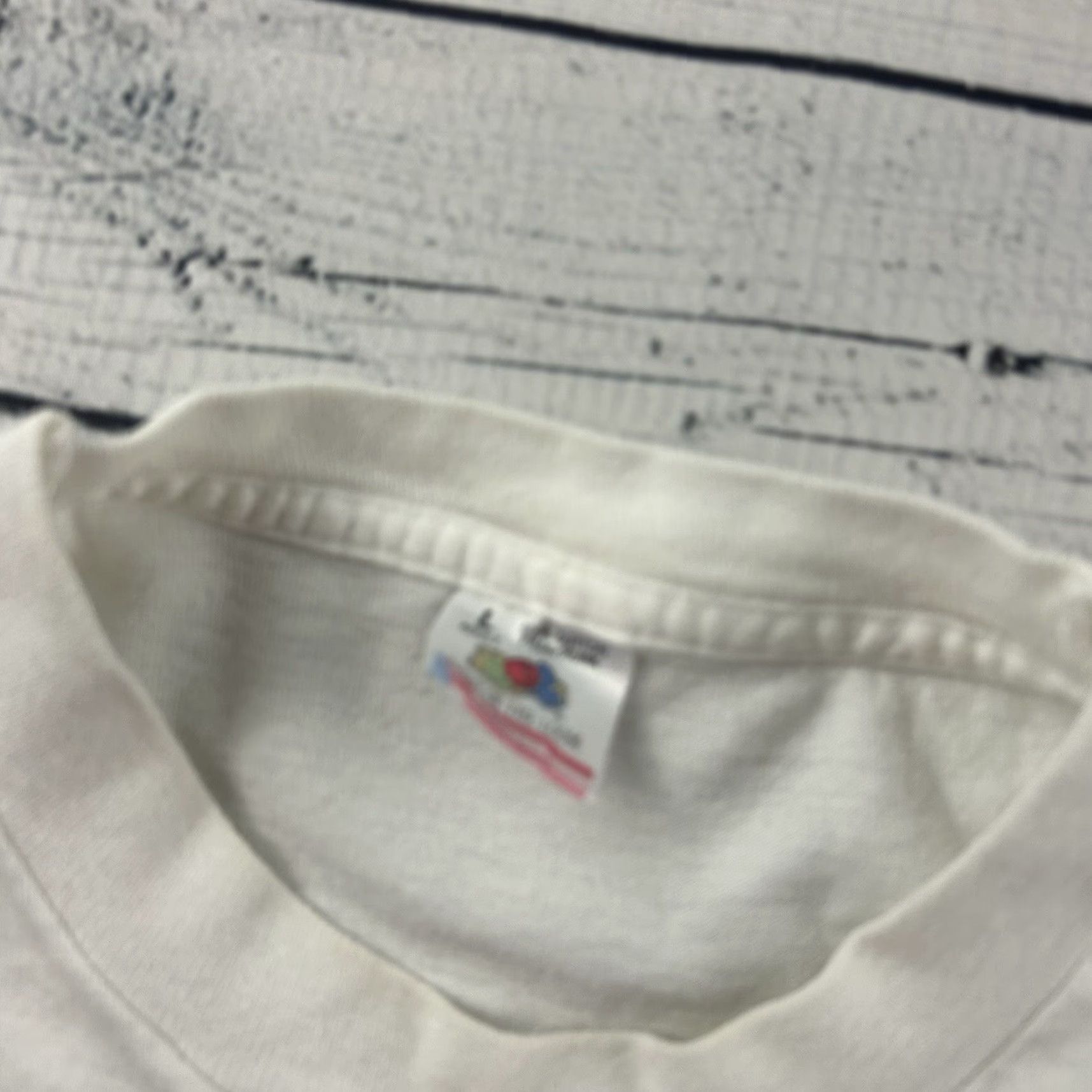 Fruit Of The Loom Vintage Fruit of the Loom T-Shirt Mens Large White Short Sleeve Shirt Old School 90s Size US L / EU 52-54 / 3 - 2 Thumbnail