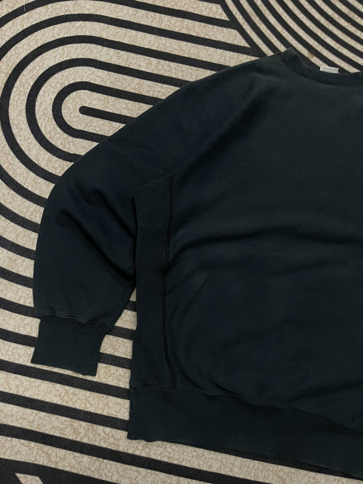 Champion × Supreme VINTAGE 1997 CHAMPION X SUPREME CREWNECK RARE COLOUR L Size US L / EU 52-54 / 3 - 11 Thumbnail