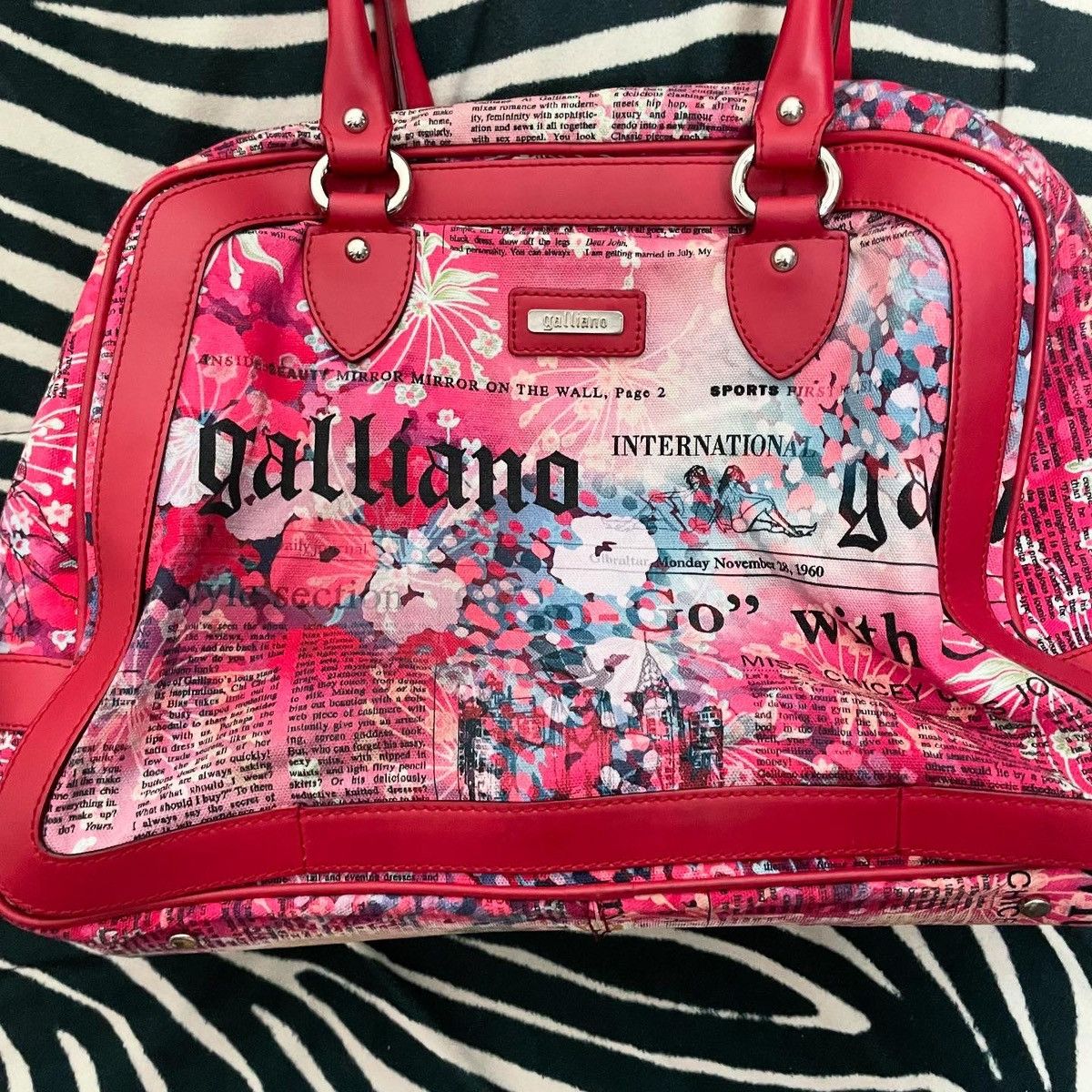 John Galliano Vintage Y2K John Galliano cherry Newsprint Bag Size ONE SIZE - 4 Thumbnail