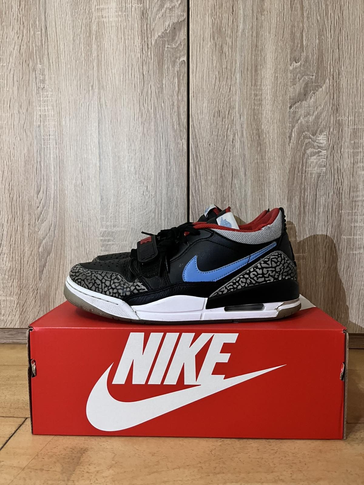 Jordan Brand Nike Jordan 312 Legacy Low Black Grey Valor Blue Size US 10 / EU 43 - 3 Thumbnail