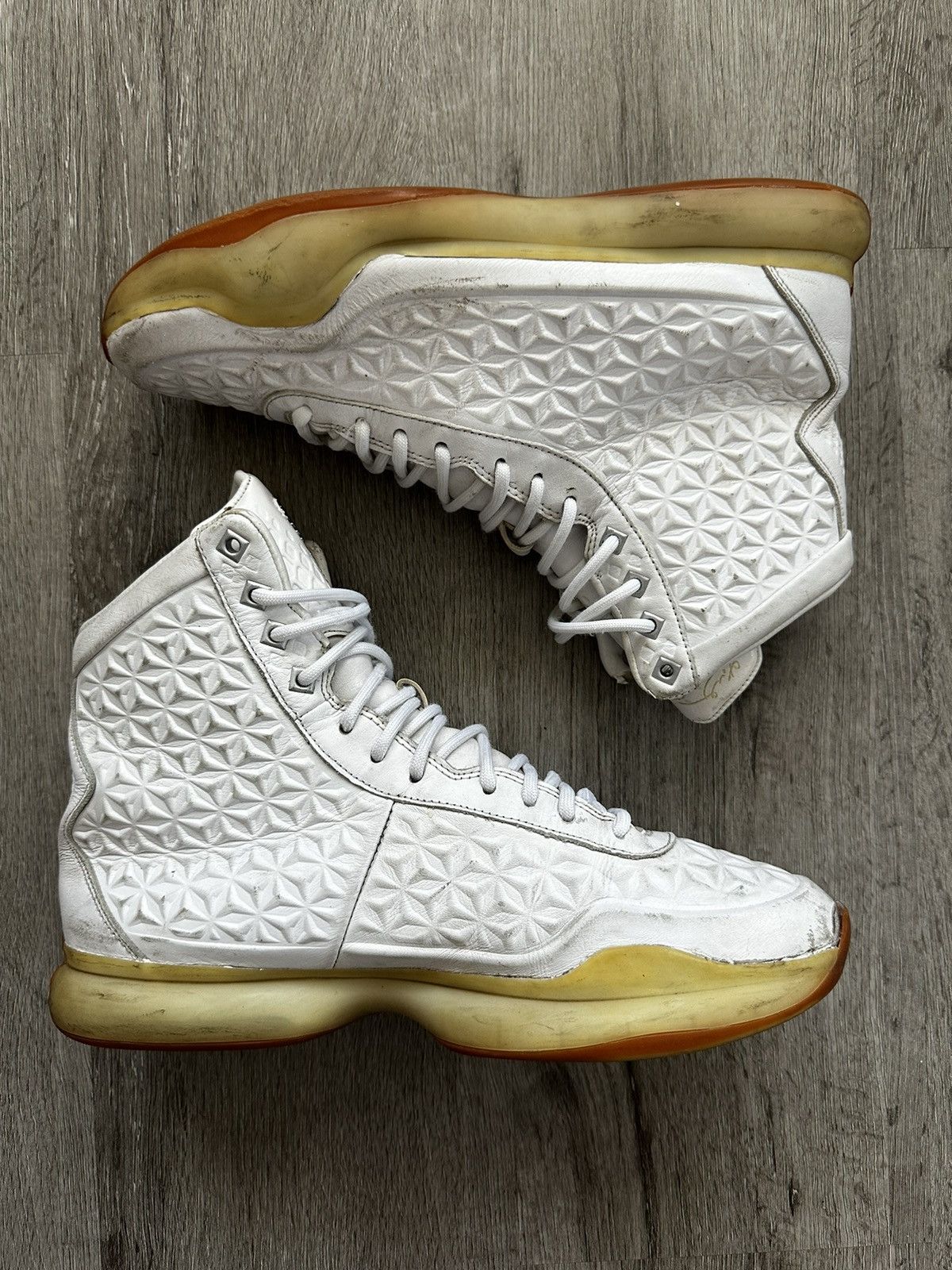 NBA × Nike 2015 Kobe 10 High EXT ‘White Gum’ Size US 9 / EU 42 - 2 Thumbnail