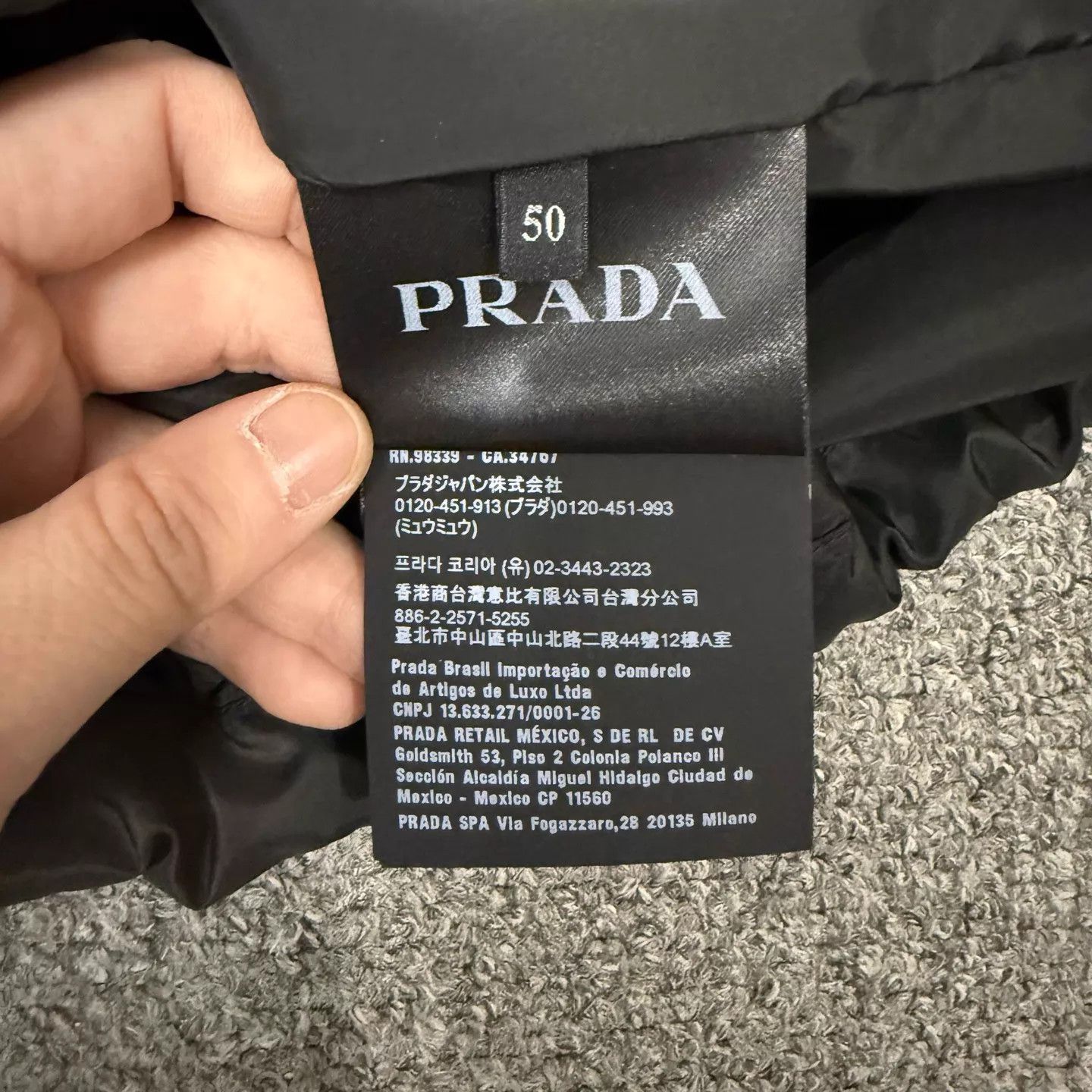 Prada Prada 26 New Black Triangle Logo Nylon Zip Jacket 50/52 Size US M / EU 48-50 / 2 - 4 Thumbnail