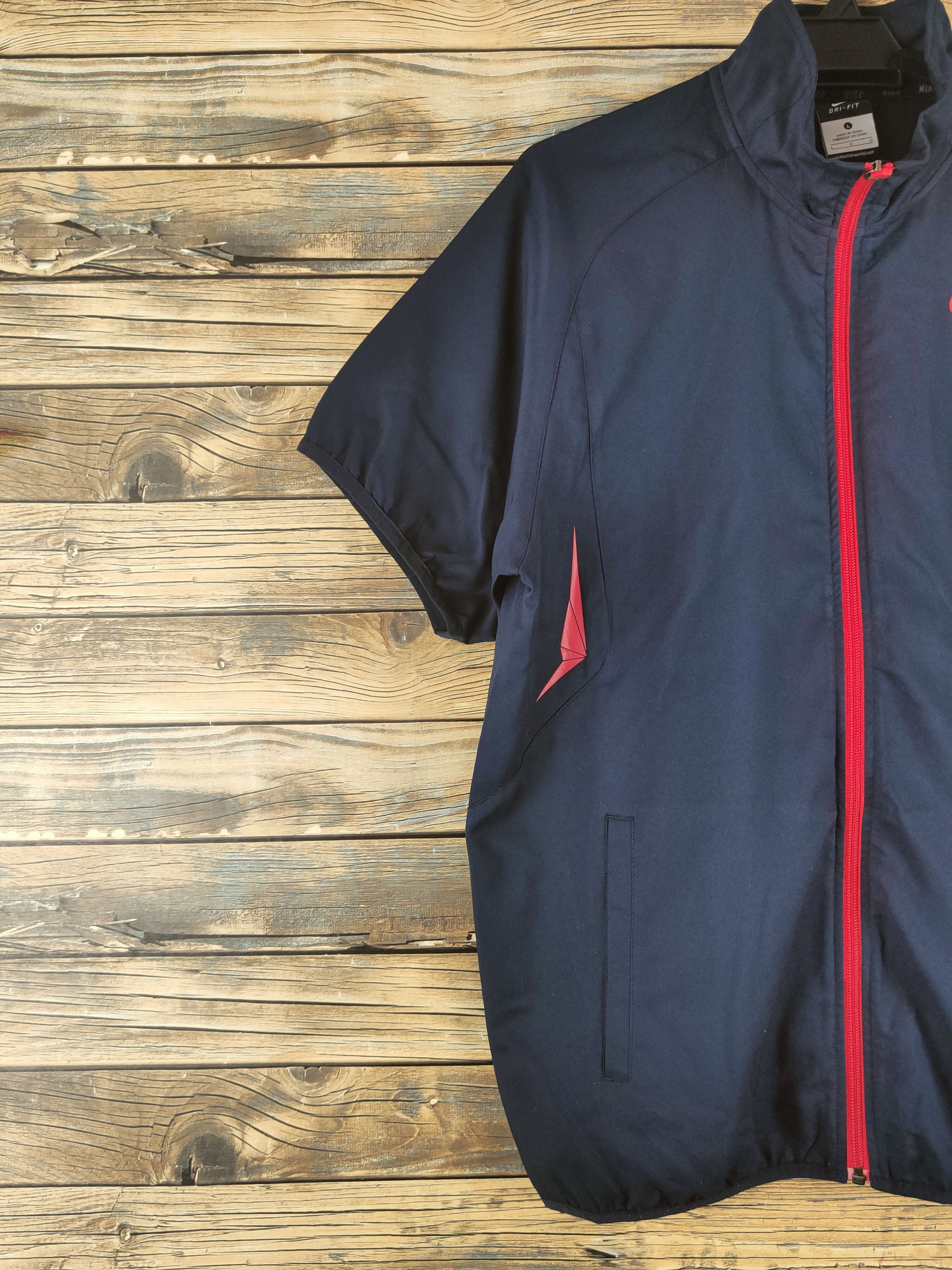 Nike Nike Navy Sweatshirts shortsleeve #S2864 Size US L / EU 52-54 / 3 - 3 Thumbnail