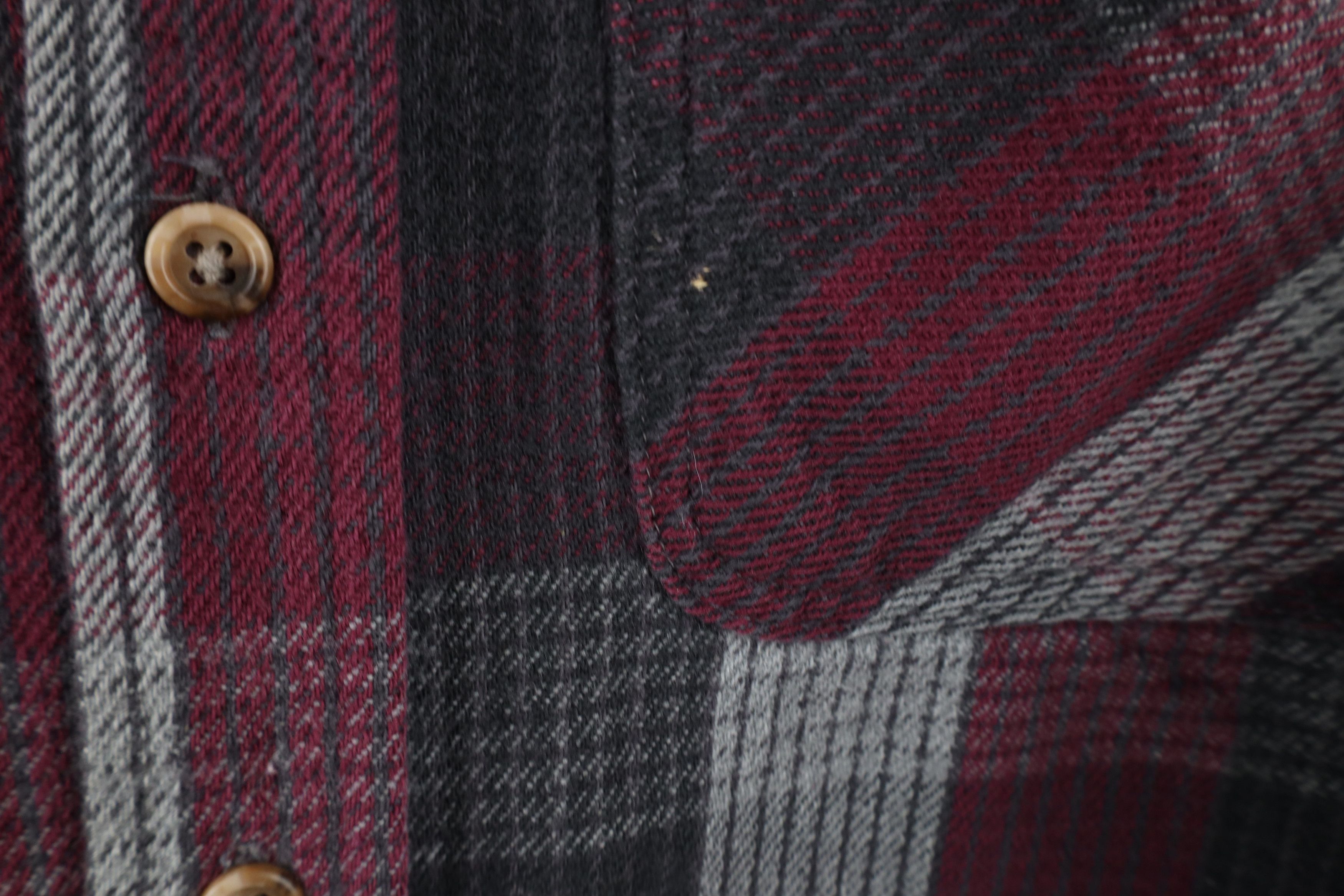 Vintage Vintage 90s Streetwear Heavyweight Button Shirt Plaid Size US XL / EU 56 / 4 - 7 Thumbnail