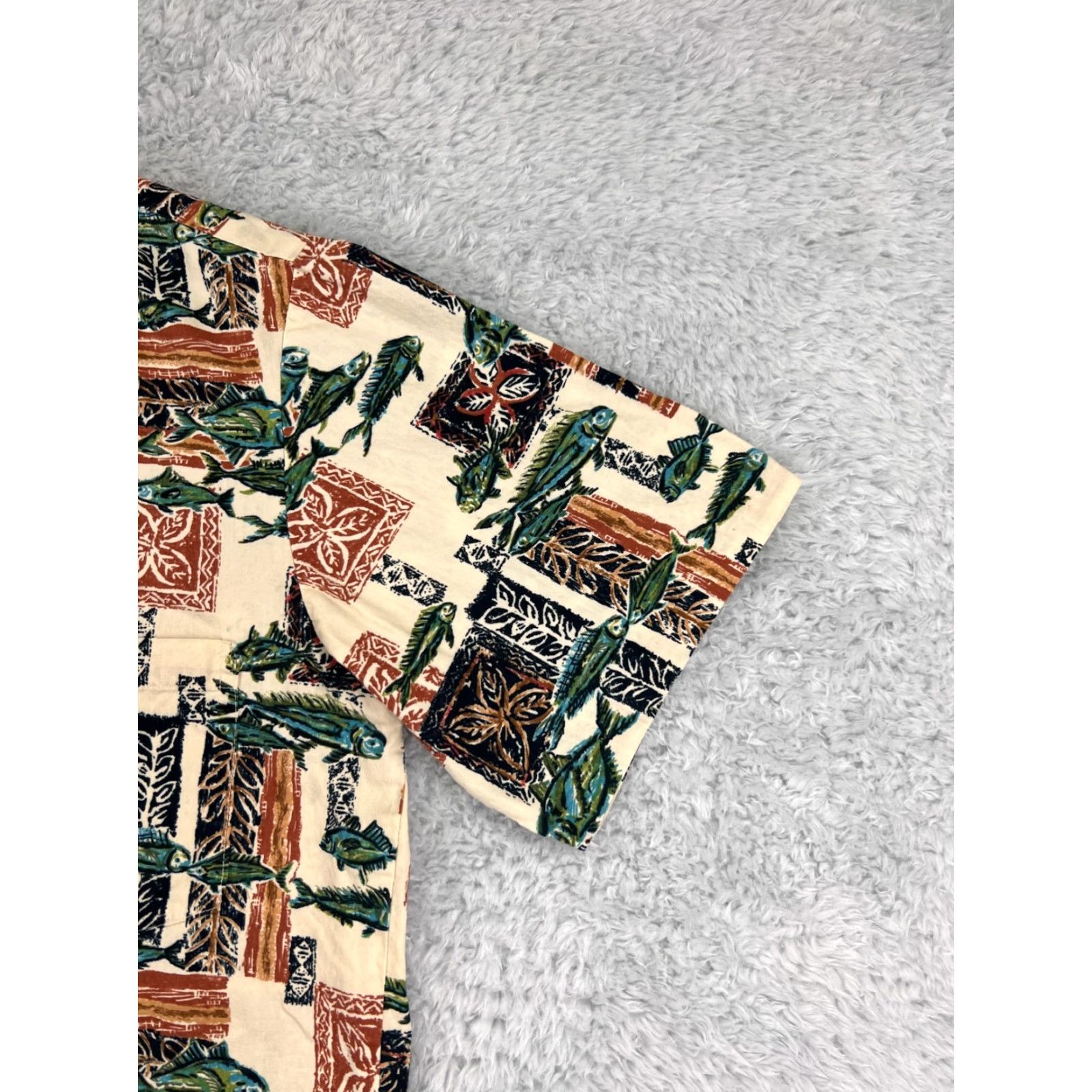 Vintage VINTAGE Royal Creations Hawaiian Shirt Mens Large Beige Sport Fish Pattern 100% Cotton Size US L / EU 52-54 / 3 - 7 Thumbnail