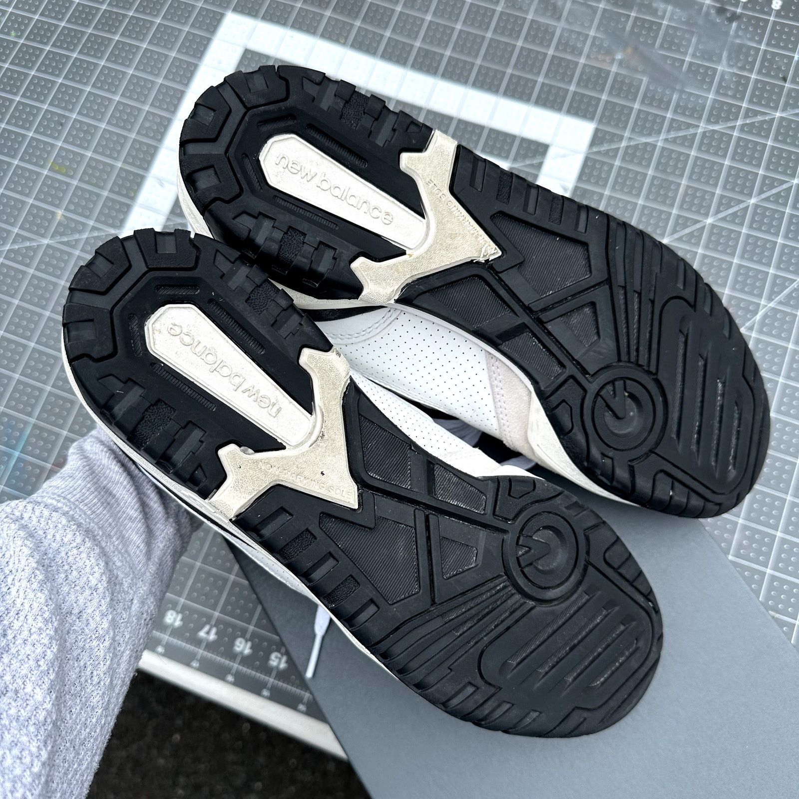 New Balance New Balance 550 Size US 9.5 / EU 42-43 - 6 Thumbnail