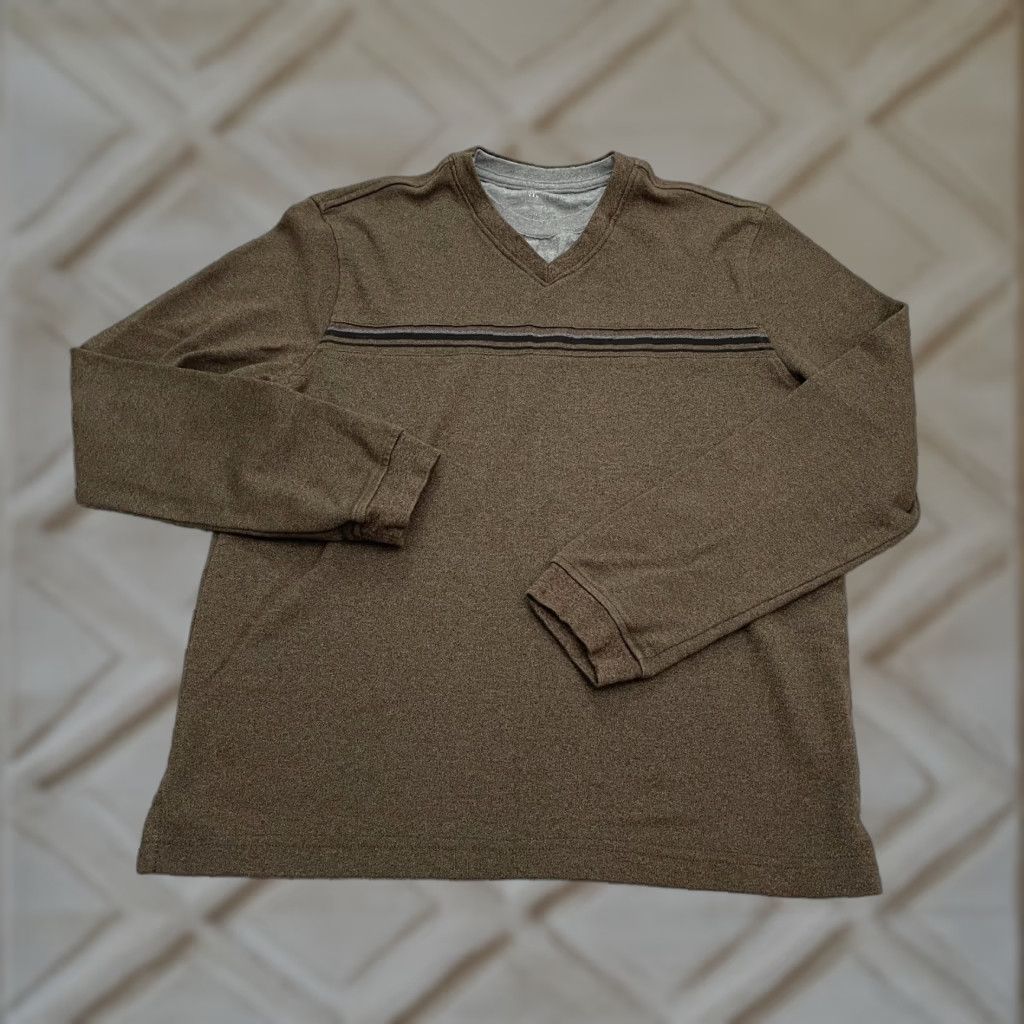 Van Heusen V-Neck T-Shirt Mens Small Green Long Sleeve Cotton Casual Outdoor Top Van Heusen Shirt Mens Regular Size S Green Solid Pattern 90s? Wait no. Size US S / EU 44-46 / 1 - 1 Thumbnail