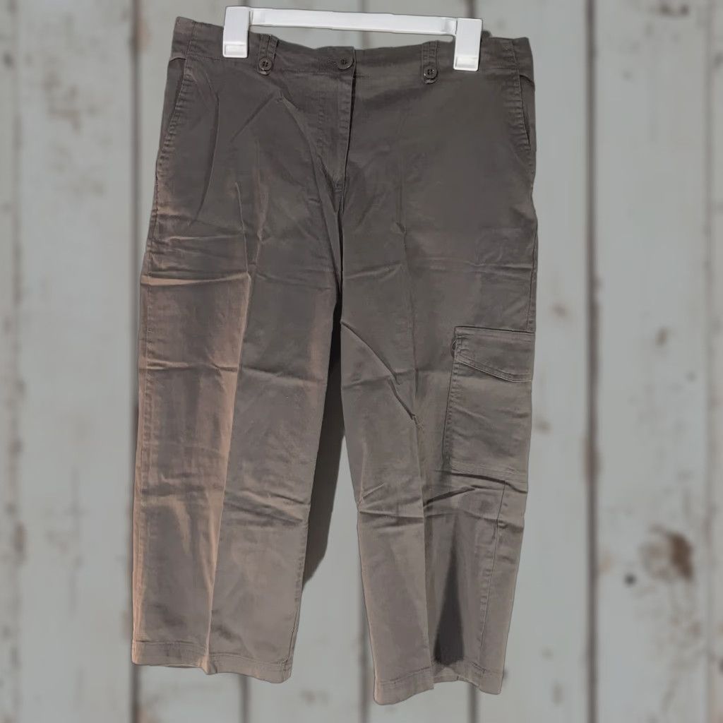 Vintage KIM ROGERS Brown Khaki Capris Womens Size 8 Casual Workwear Lightweight Stretch Size ONE SIZE - 1 Thumbnail