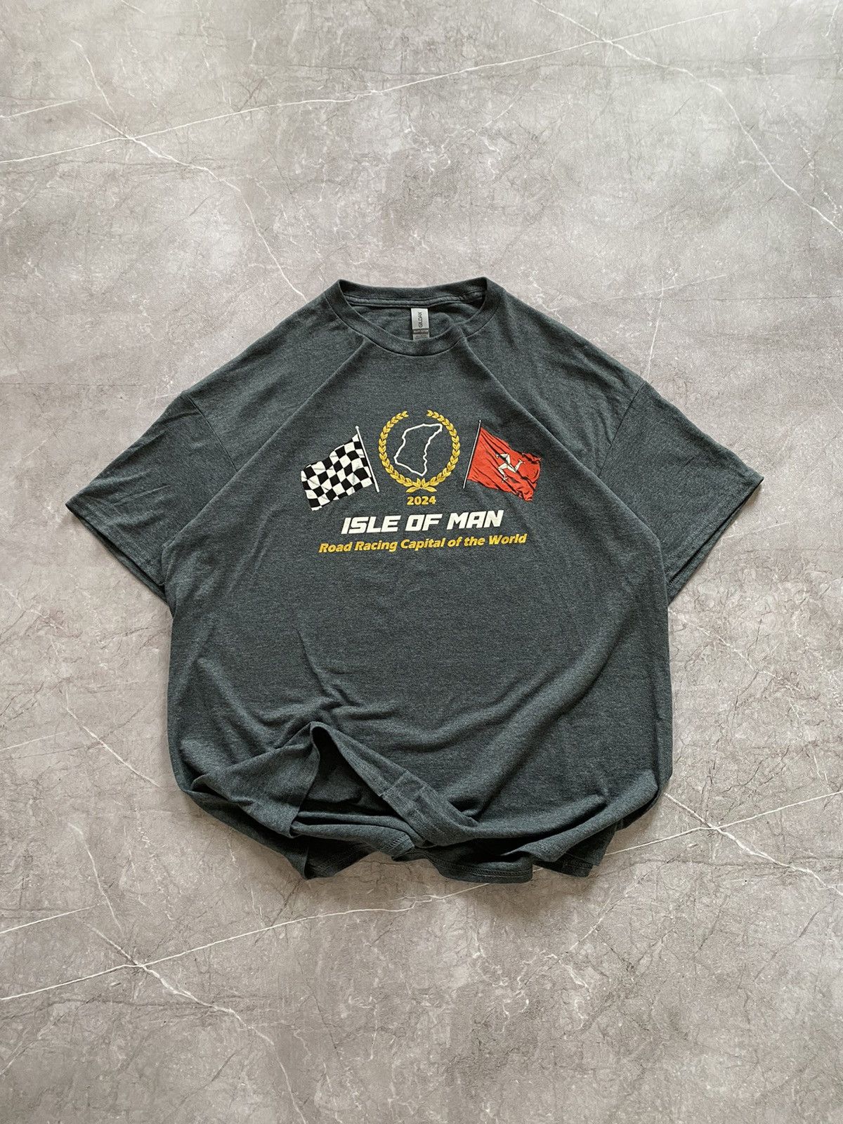 Formula 1 × Vintage Isle of Man Road Racing T Shirt Capital of the World 2024 Size US XL / EU 56 / 4 - 3 Thumbnail