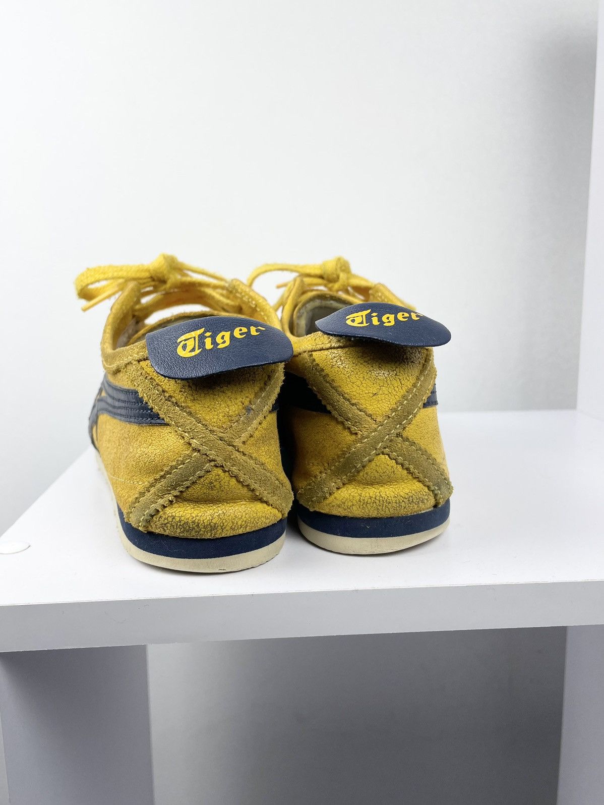 Onitsuka Tiger Vintage Asics Onitsuka Tiger Mexico 66 Yellow Flats Sneakers Size US 9 / EU 42 - 9 Thumbnail