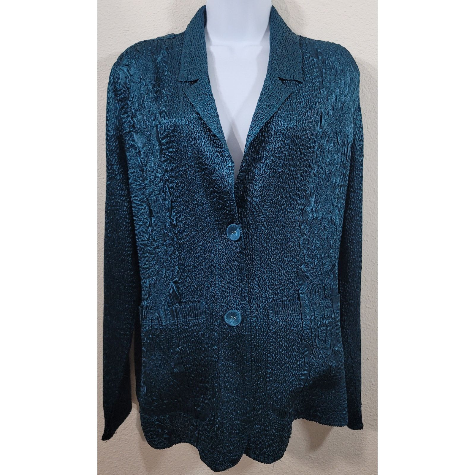 Chicos Chico's Traveler Striking Teal Crushed Short Jacket 2 L NWT Size L / US 10 / IT 46 - 1 Thumbnail