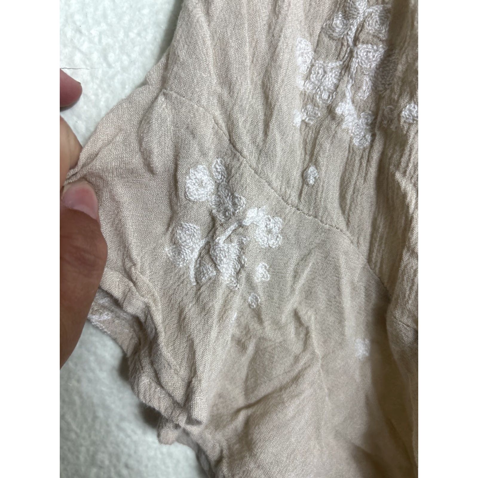 Free People Free People Jasmine embroidered wrap dress Beige Floral Bell Cuff Size 4 Womens Short Cream Dress Wrap Embroidered Size S / US 4 / IT 40 - 6 Thumbnail