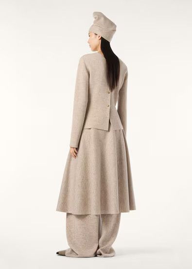 Loro Piana os11x0326 FAQ9064 Willow Crewneck Sweater in Quinoa Cream Size M / US 6-8 / IT 42-44 - 2 Thumbnail