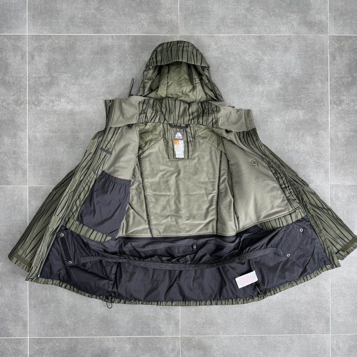 Nike ACG Vintage Nike ACG Women Insulated Snow Ski Jacket Size M Size M / US 6-8 / IT 42-44 - 16 Thumbnail
