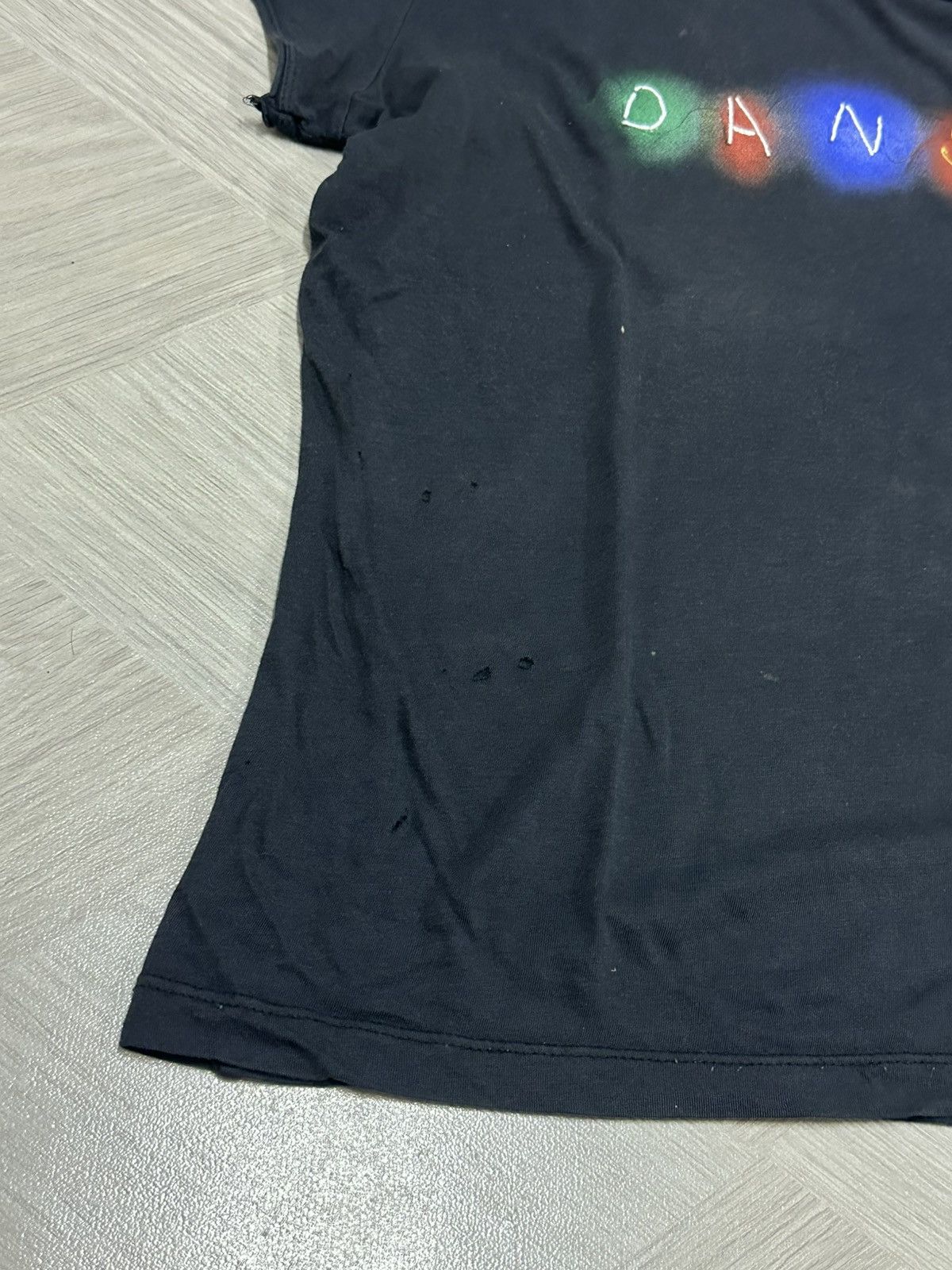 agnes b. Agnes B. X Claude Leveque “ Dansez ” Distressed Tee Size US XS / EU 42 / 0 - 5 Thumbnail
