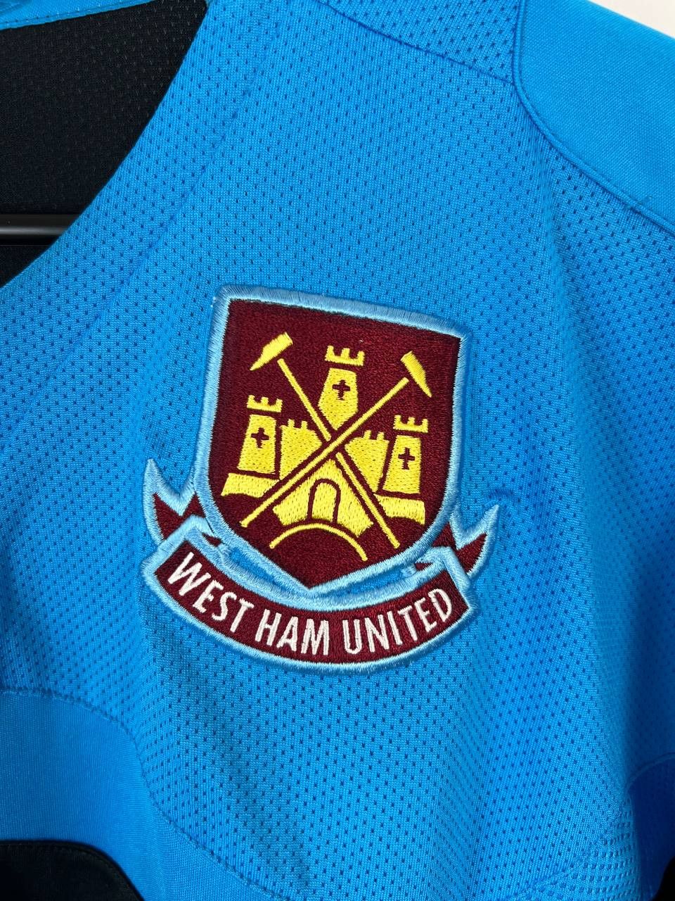 Umbro × Vintage WEST HAM UTD 2009 2010 TRAINING SHIRT UMBRO SOCCER JERSEY Size US M / EU 48-50 / 2 - 3 Thumbnail