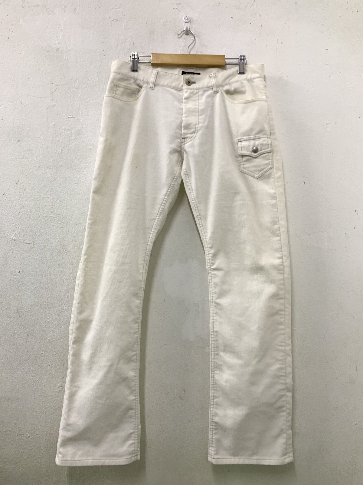 Burberry factory White Corduroy Jeans Size 32 Women’s