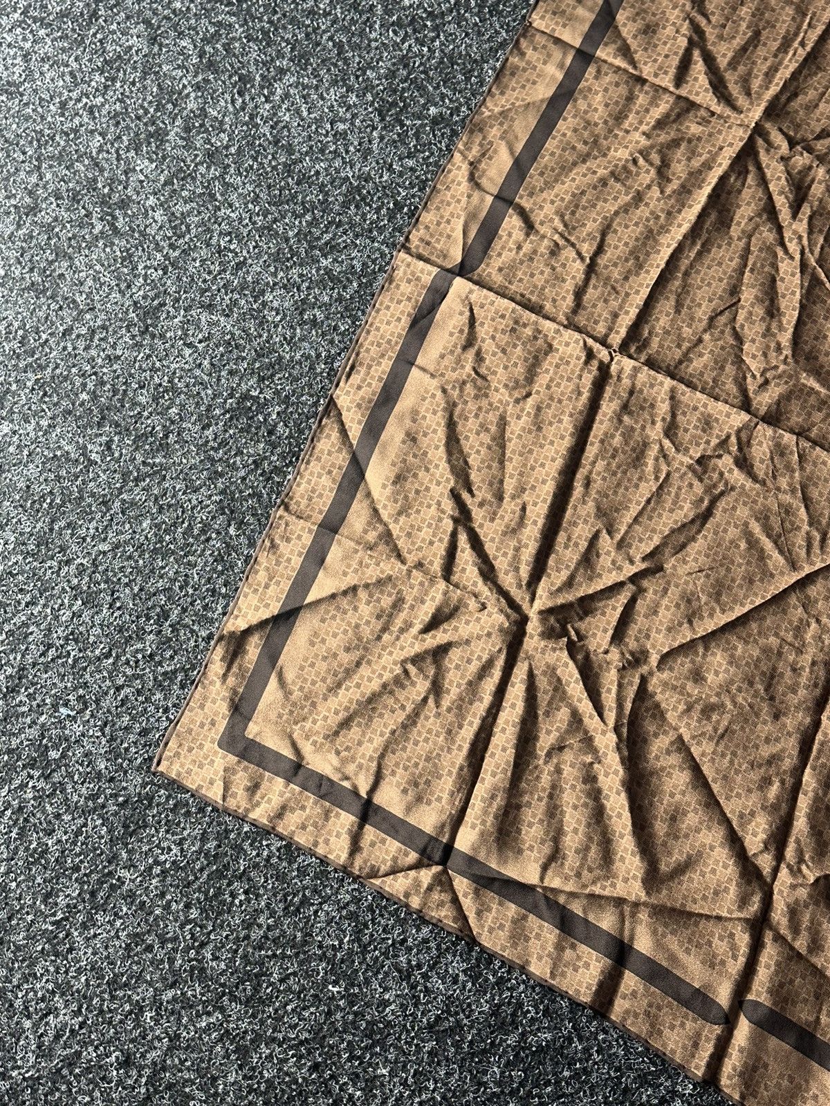 Lanvin × Vintage 🚨90s LANVIN silk scarf bandana handkerchief VERY RARE Size ONE SIZE - 2 Thumbnail