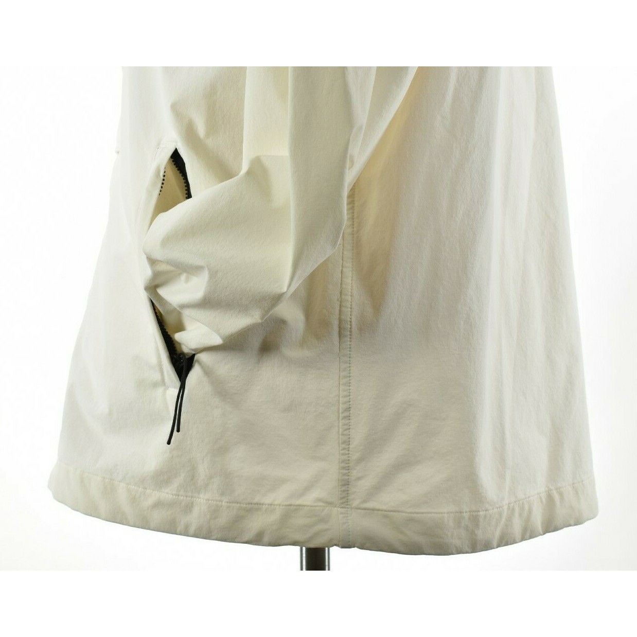 C.P. Company C.P. Company Jacket Size M US In White Polyamide Size US M / EU 48-50 / 2 - 3 Thumbnail