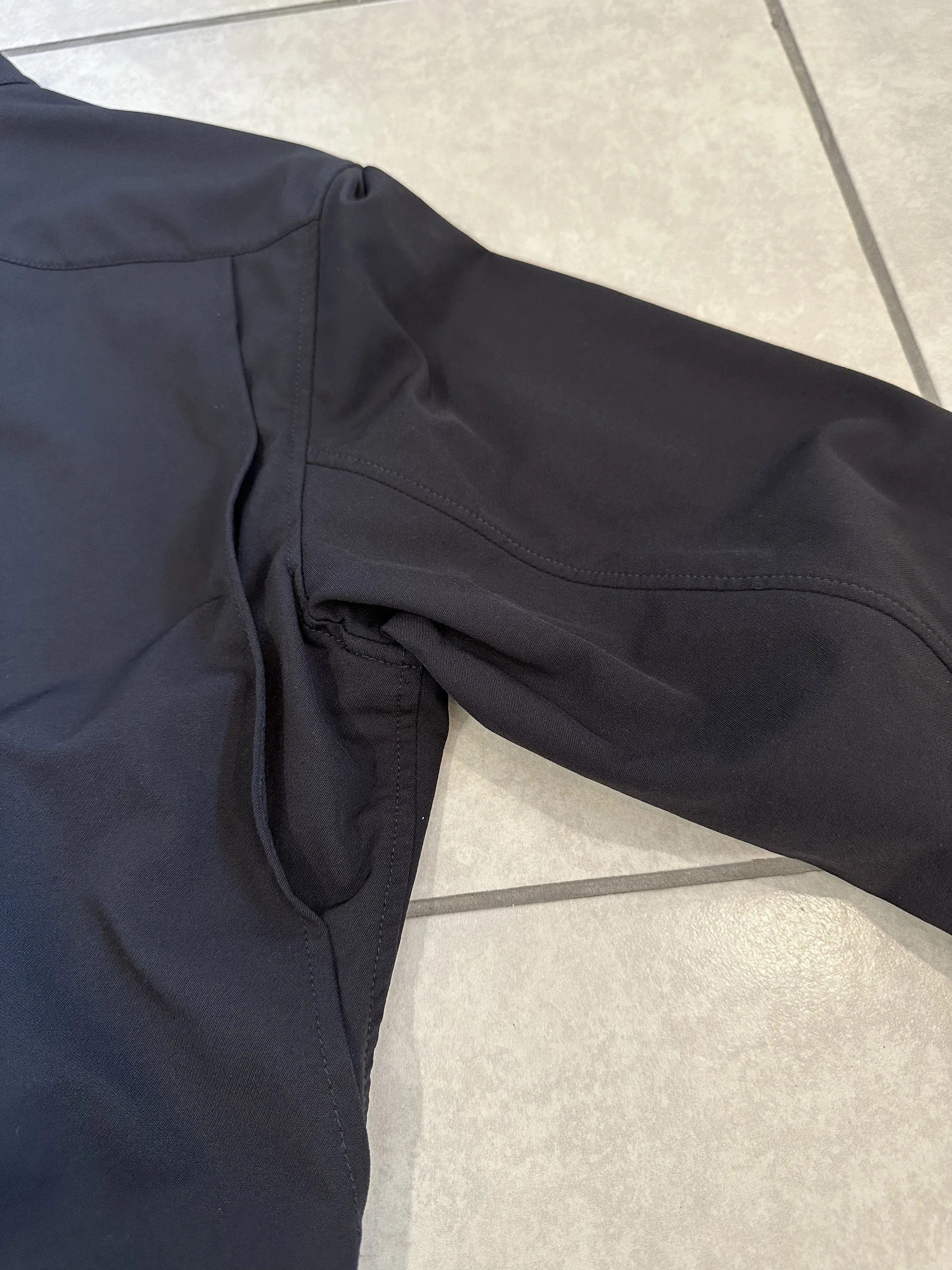 Acronym Acronym LA6A-DS - Large Size US L / EU 52-54 / 3 - 8 Thumbnail