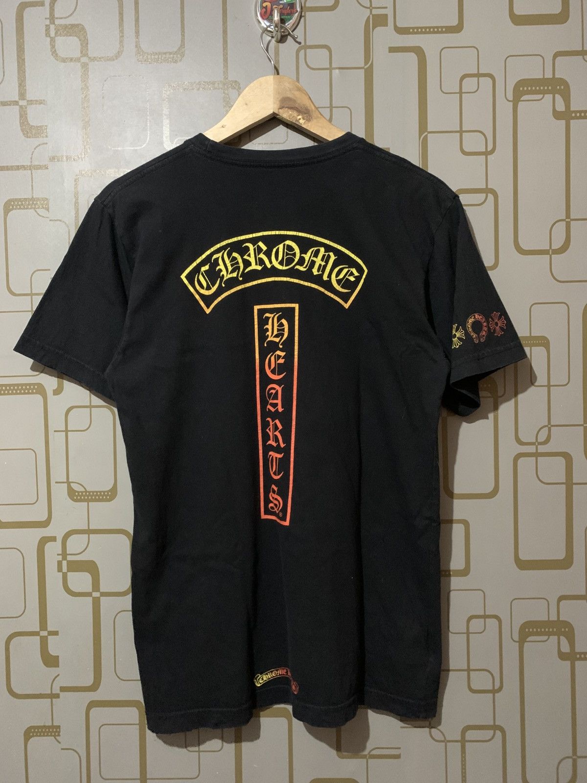 Chrome Hearts Chrome Hearts Gradient T Logo Size US M / EU 48-50 / 2 - 2 Thumbnail