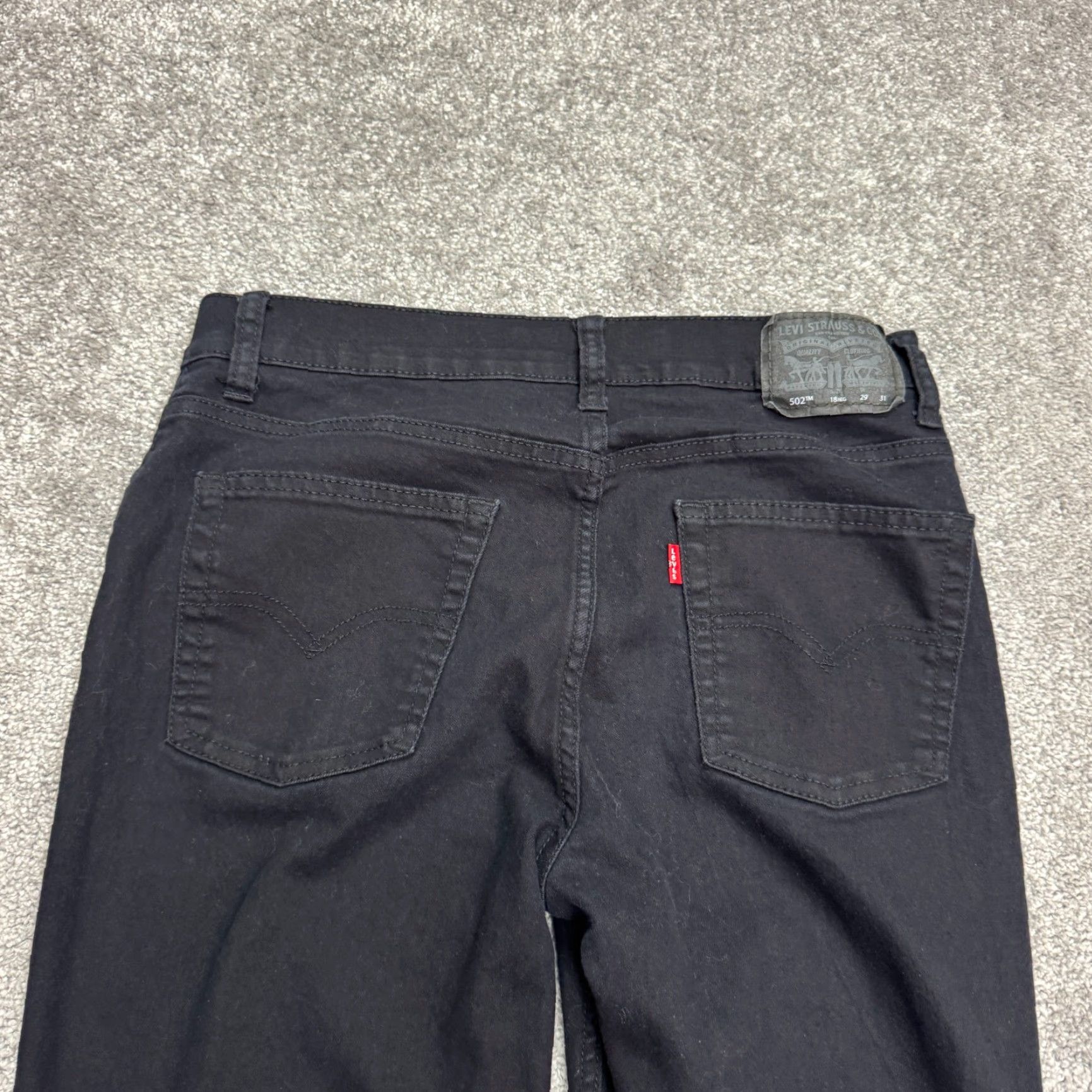 Levi's Levi's 502 Denim Jeans Women's Regular Taper 30x30 Black Dark Wash Mid Rise 18 Women's Jeans Size 40" / US 18 - 4 Thumbnail