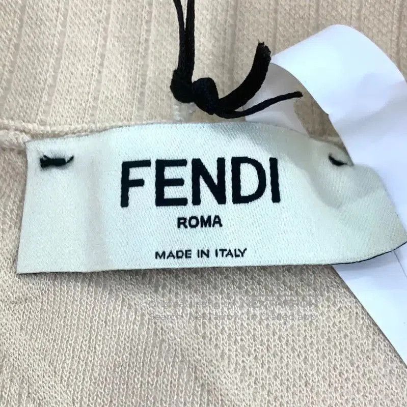 Fendi Fendi Cream Knit Long Sleeve Sweater . Size XS / US 0-2 / IT 36-38 - 6 Thumbnail