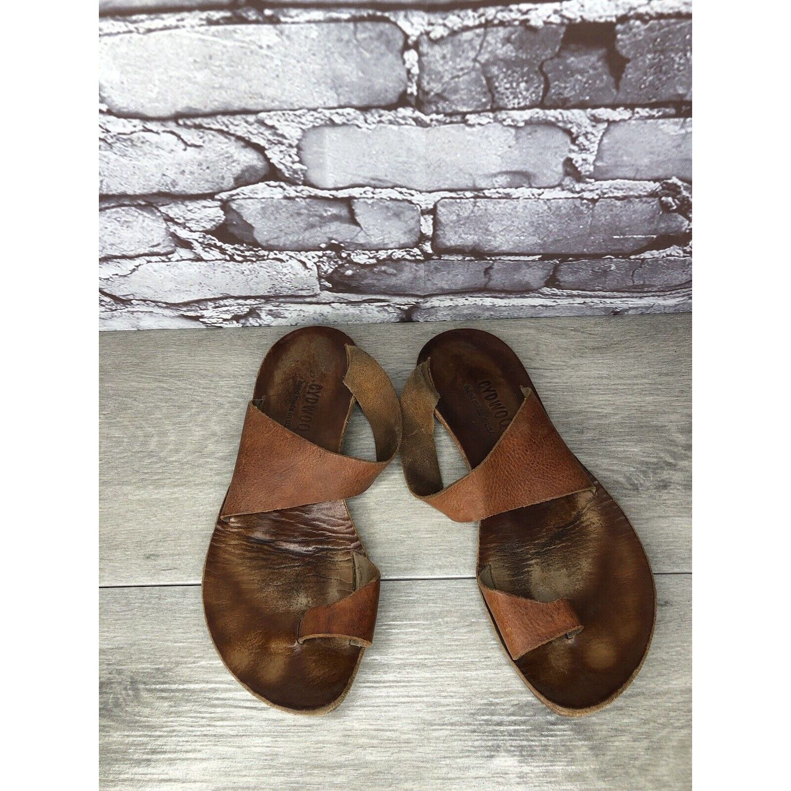 CYDWOQ Cydwoq Brown Leather Toe Post Strap Flat Handmade Sandals Wo Size US 9 / IT 39 - 9 Thumbnail