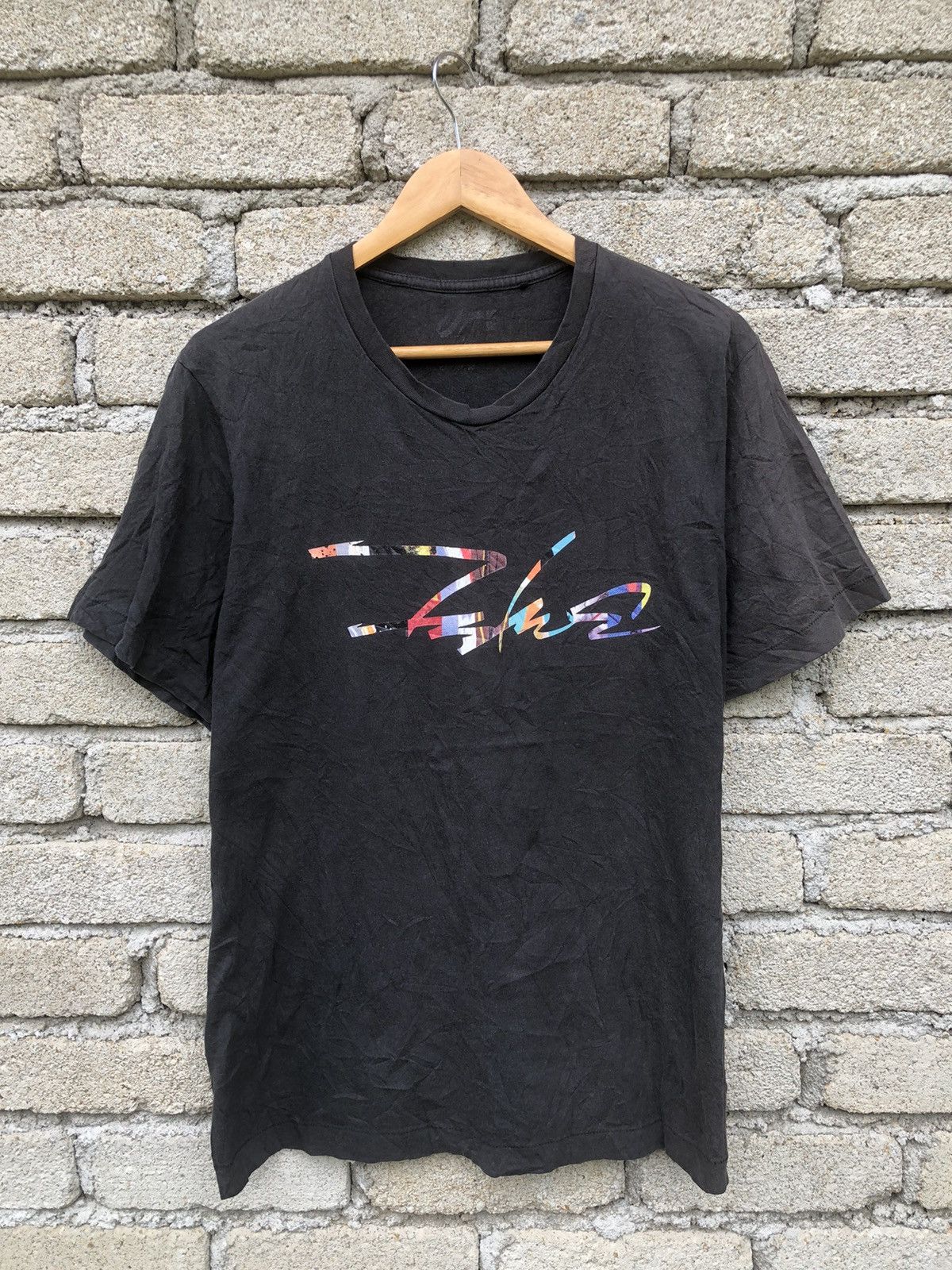 Japanese Brand Futura X UT Uniqlo Abstract Expressionist Tshirt Size US L / EU 52-54 / 3 - 1 Thumbnail