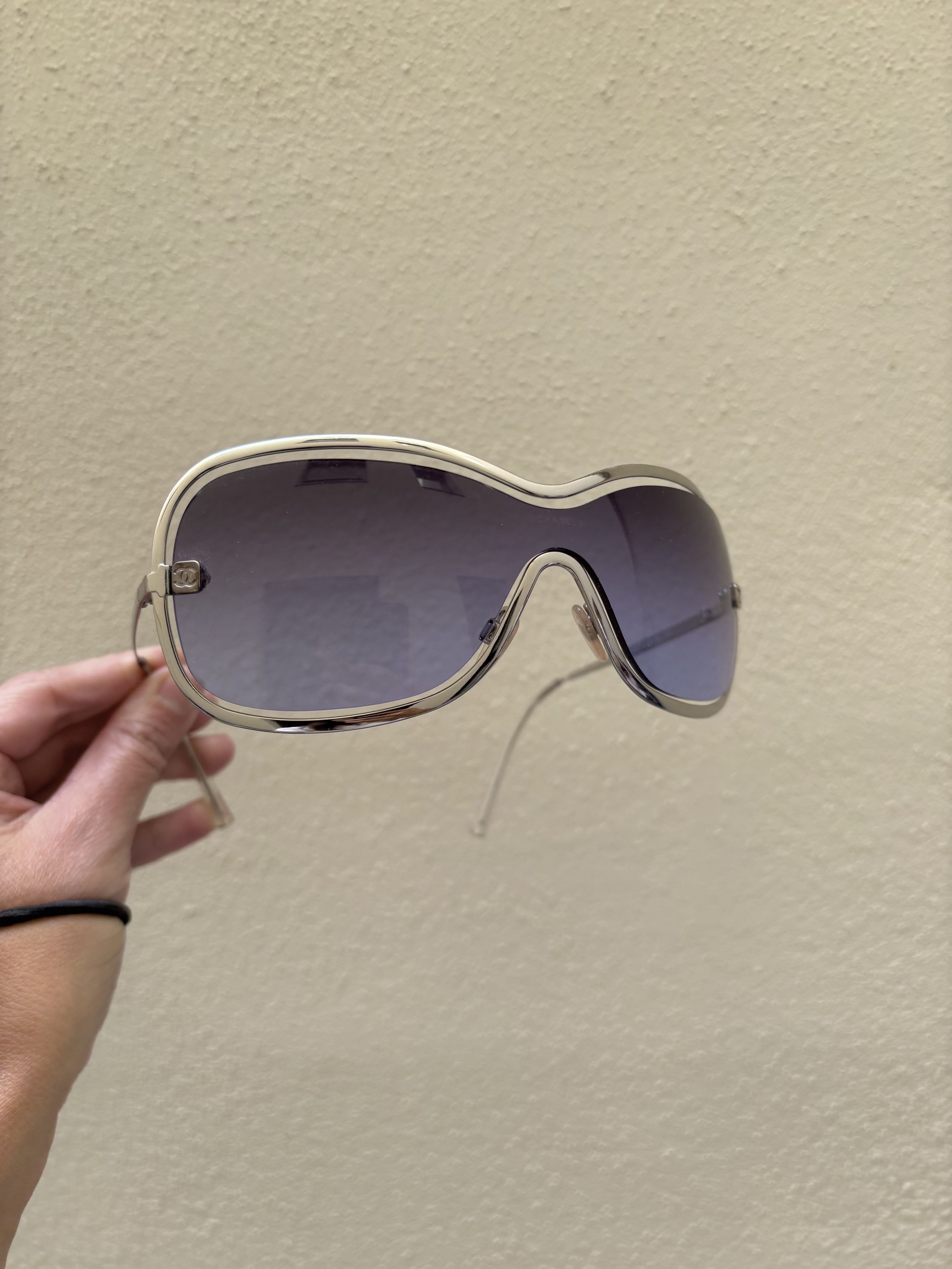 Chanel Chanel Sunglasses 4031 Rhinestone CC 4017 Rimless Vintage Size ONE SIZE - 3 Thumbnail