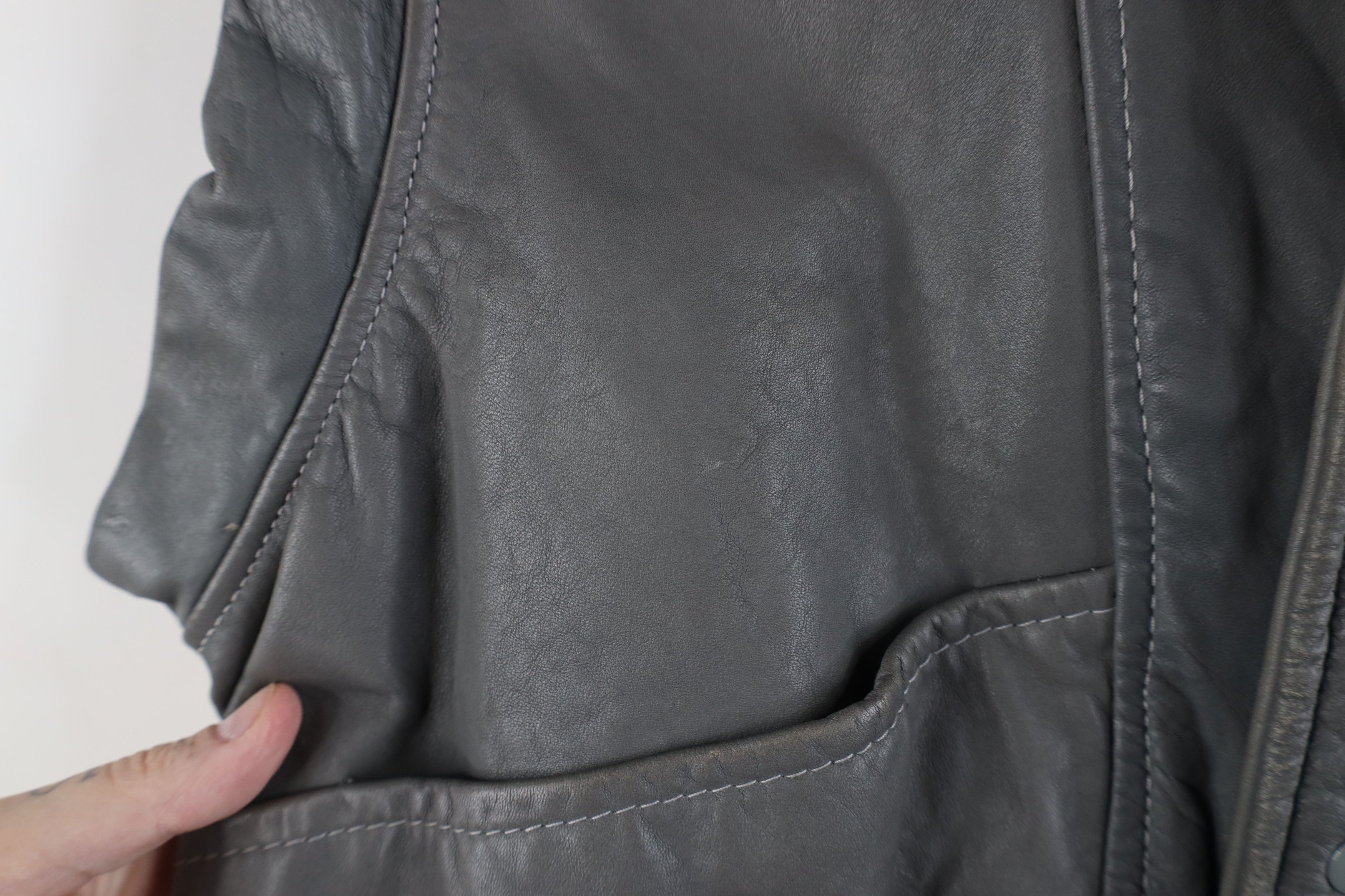 Vintage Vintage 80s 90s Streetwear Leather Sleeveless Vest Jacket Size US S / EU 44-46 / 1 - 5 Thumbnail