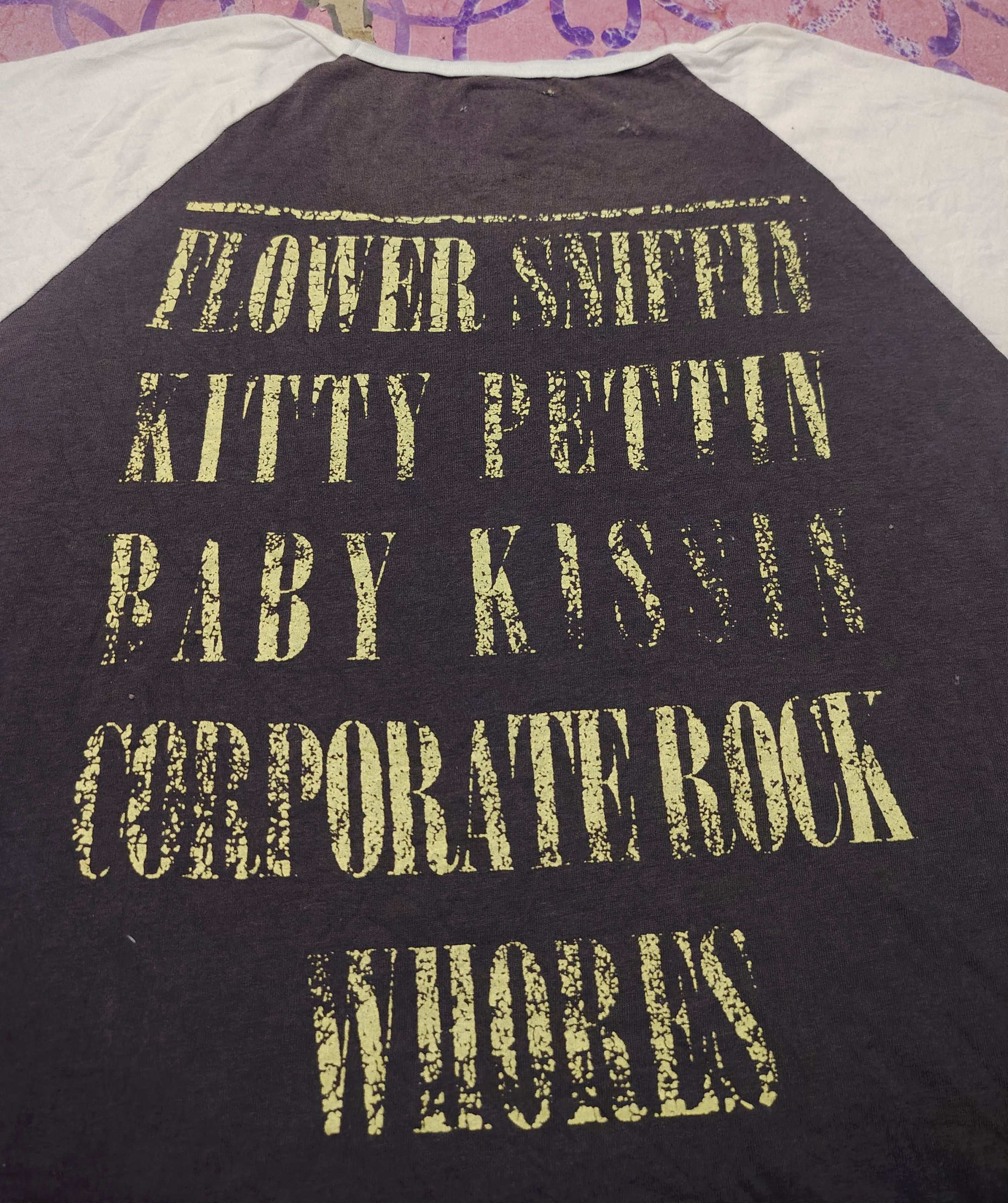 Band Tees Nirvana 2011 3q t shirt Size US M / EU 48-50 / 2 - 8 Thumbnail