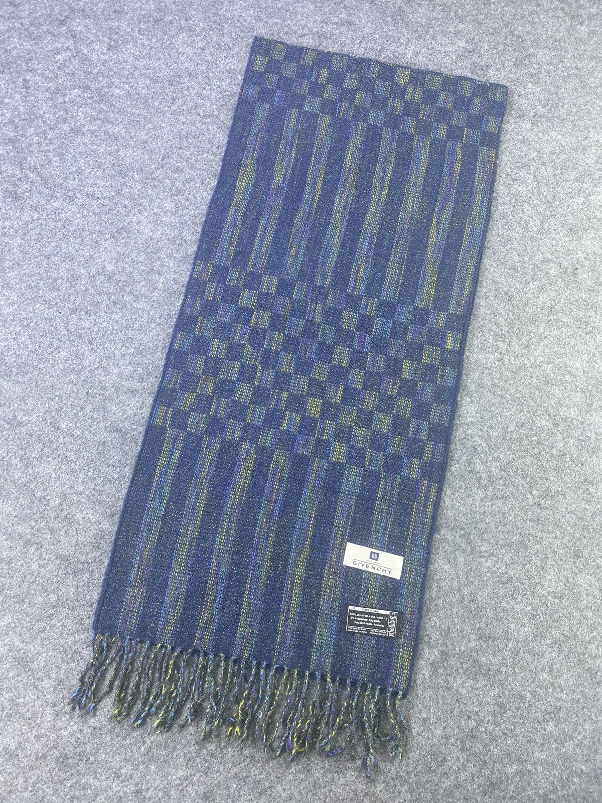 Givenchy Givenchy Scarf / Muffler / Neckwear -T1010 Size ONE SIZE - 3 Thumbnail