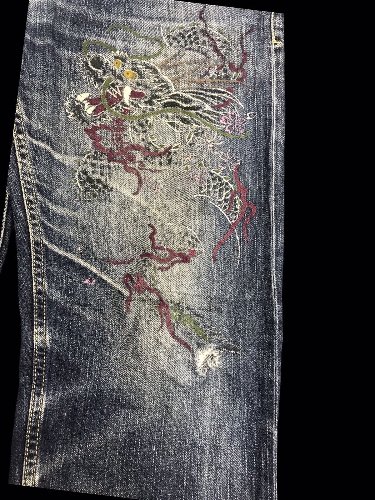 Japanese Brand 💥ART💥Very Rare Japan Dragon Embroidery Distresed Denim F29 Size US 35 - 4 Thumbnail