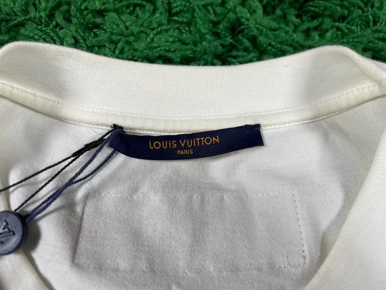 Louis Vuitton Louis Vuitton 1854 graffiti embroidered logo short sleeves Size US L / EU 52-54 / 3 - 3 Thumbnail