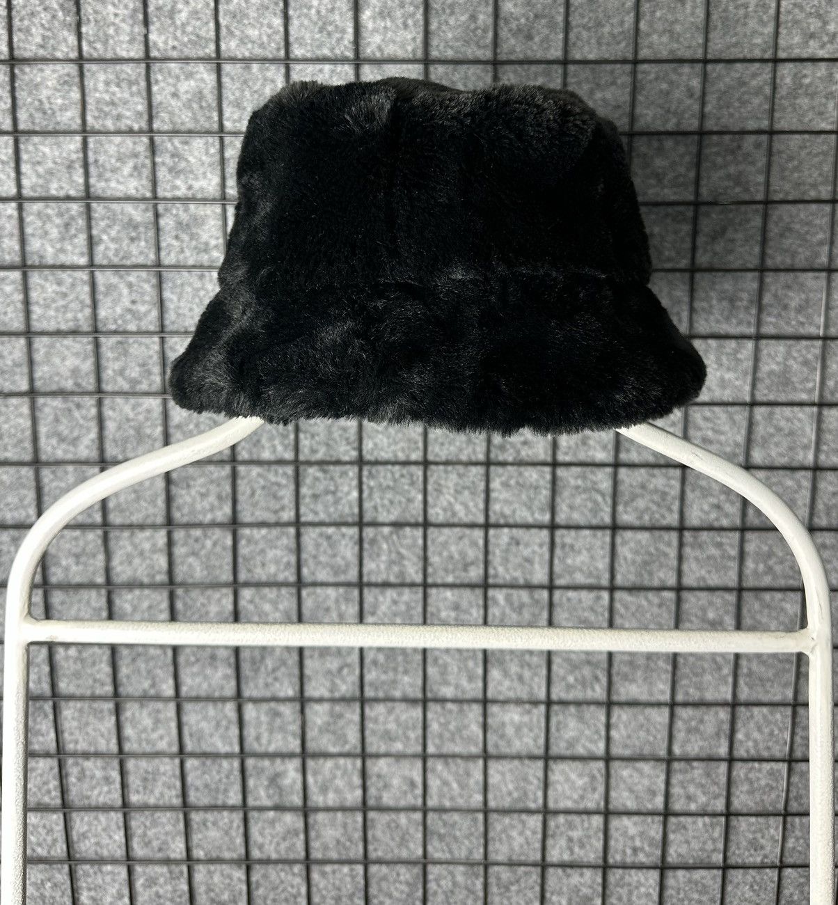 H&M Streetwear 90s Y2K Style Faux Fur Bucket Hat Size L Size ONE SIZE - 2 Thumbnail