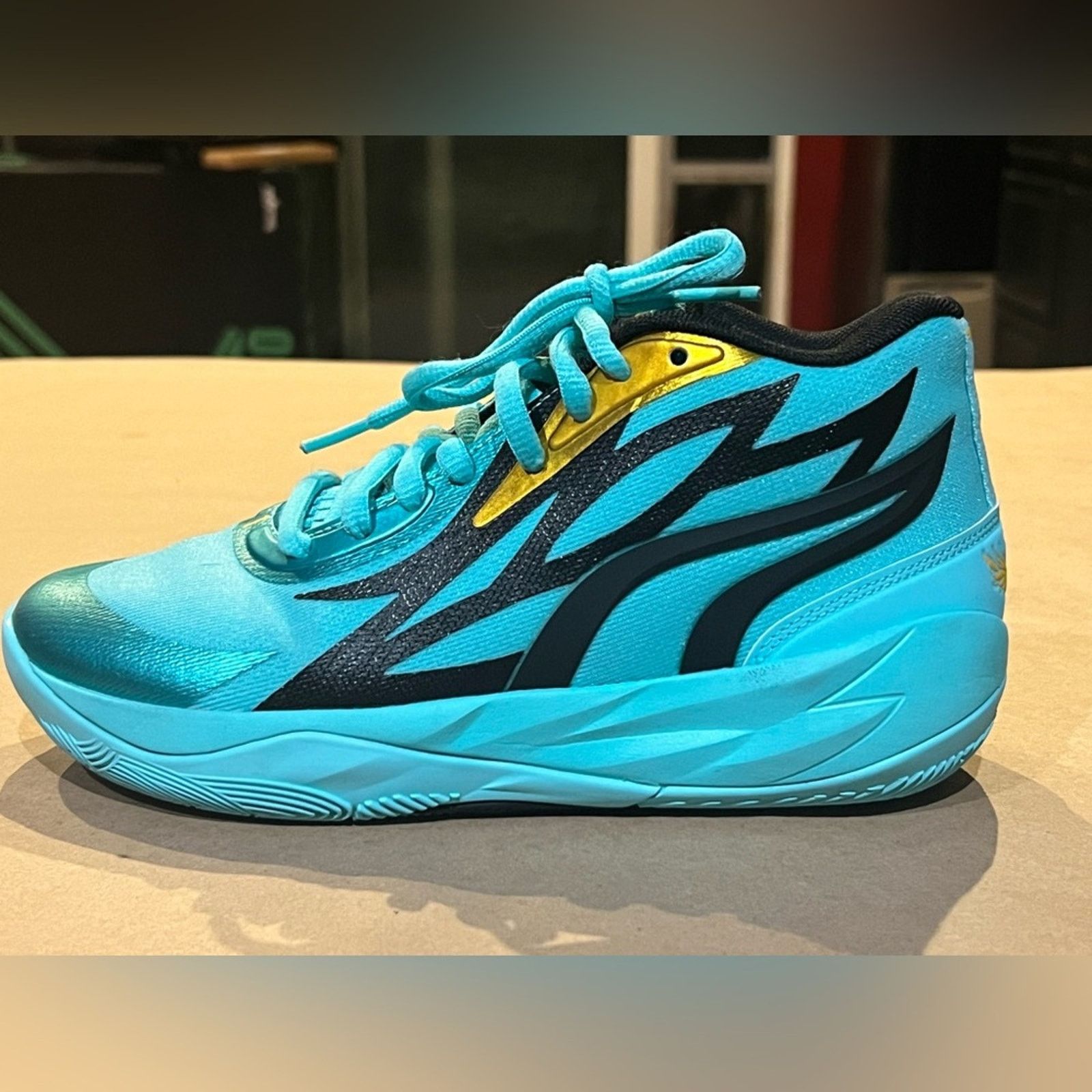 Puma PUMA MB.02 JR Mid Honeycomb (kids) size 5 Elektro Aqua Teal Size US 5 / EU 37 - 2 Thumbnail
